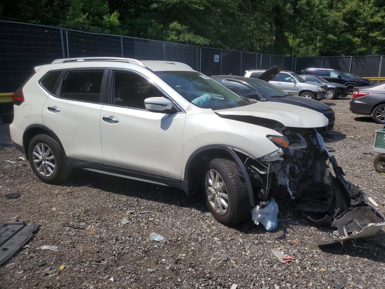 2018 Nissan Rogue Sv White vin: 5N1AT2MV0JC819289