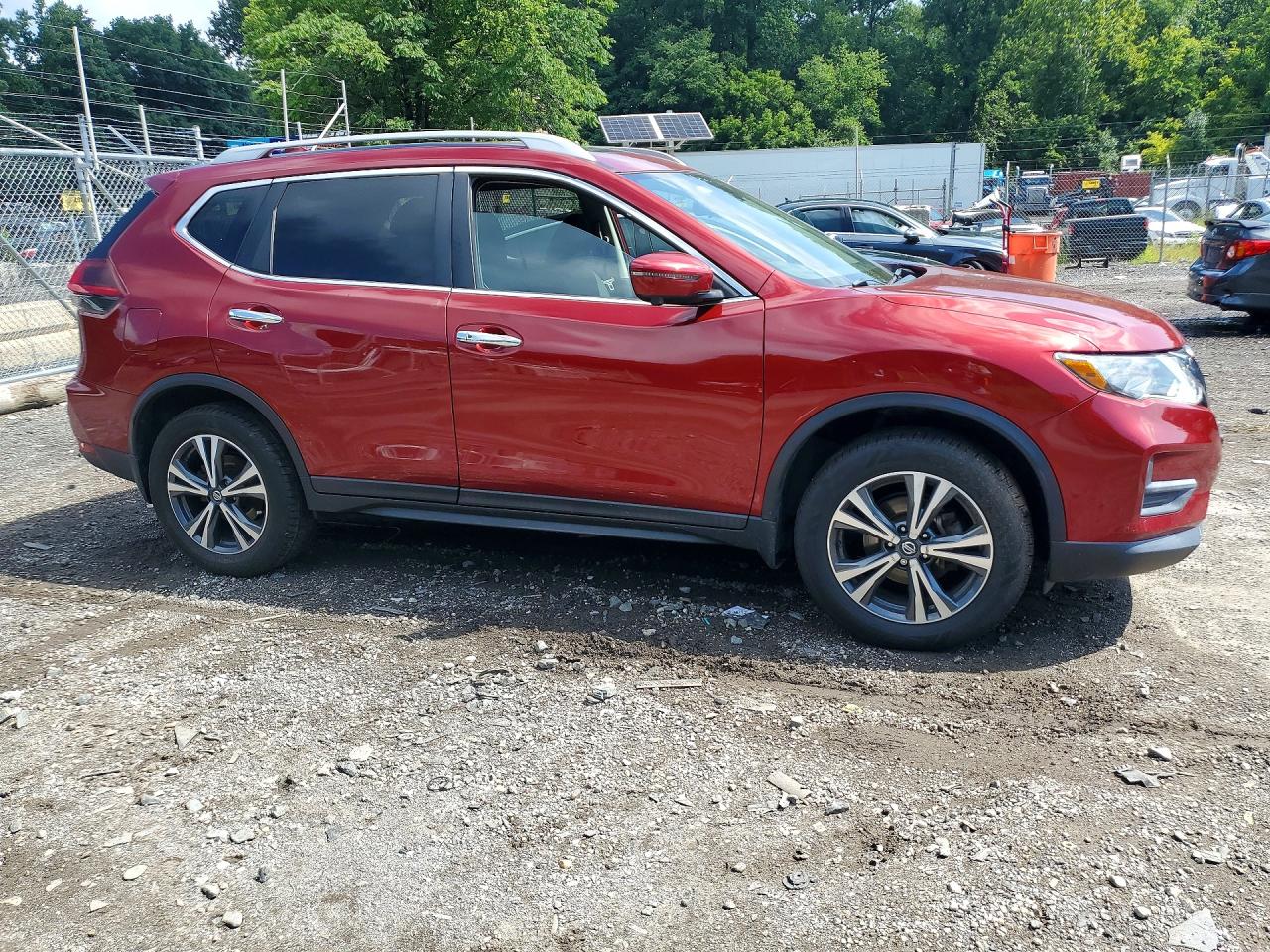 2019 Nissan Rogue Sv Red vin: 5N1AT2MV0KC810982