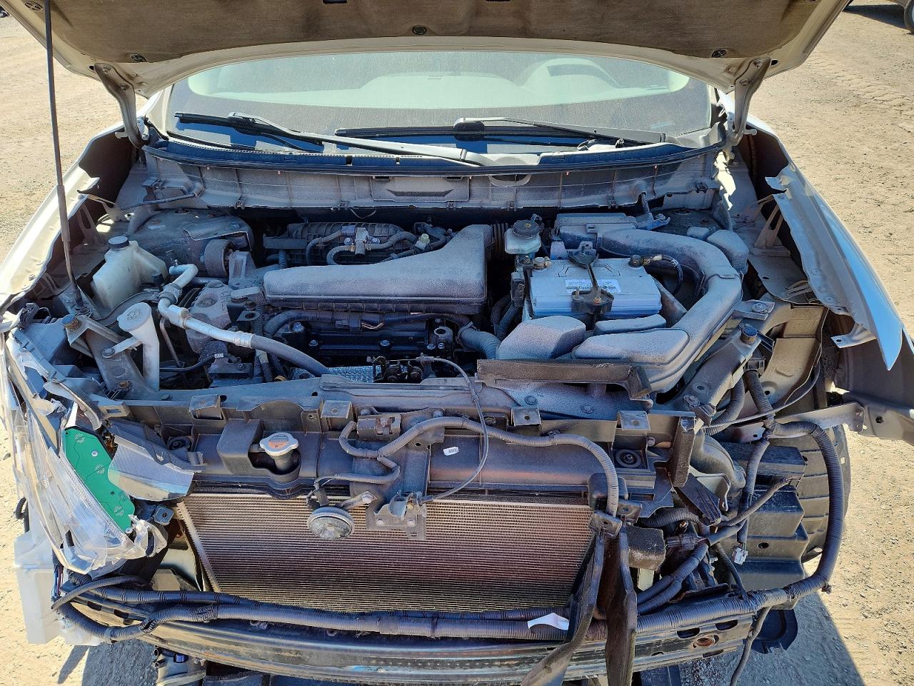 2014 Nissan Rogue S Серебряный vin: 5N1AT2MV1EC758038