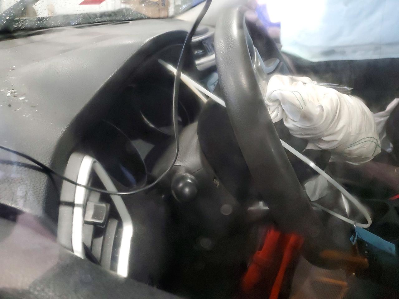 2014 Nissan Rogue S Черный vin: 5N1AT2MV1EC826354