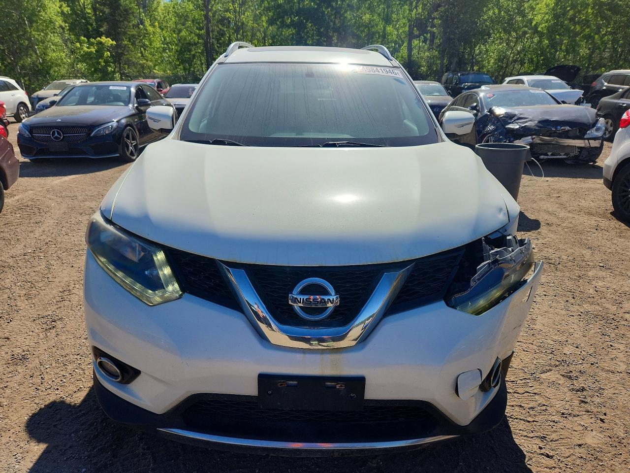 2014 Nissan Rogue S White vin: 5N1AT2MV1EC847544