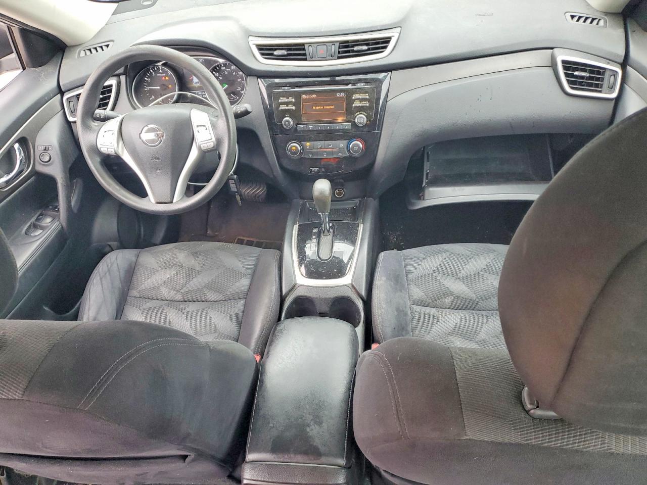 2015 Nissan Rogue S Silver vin: 5N1AT2MV1FC756257