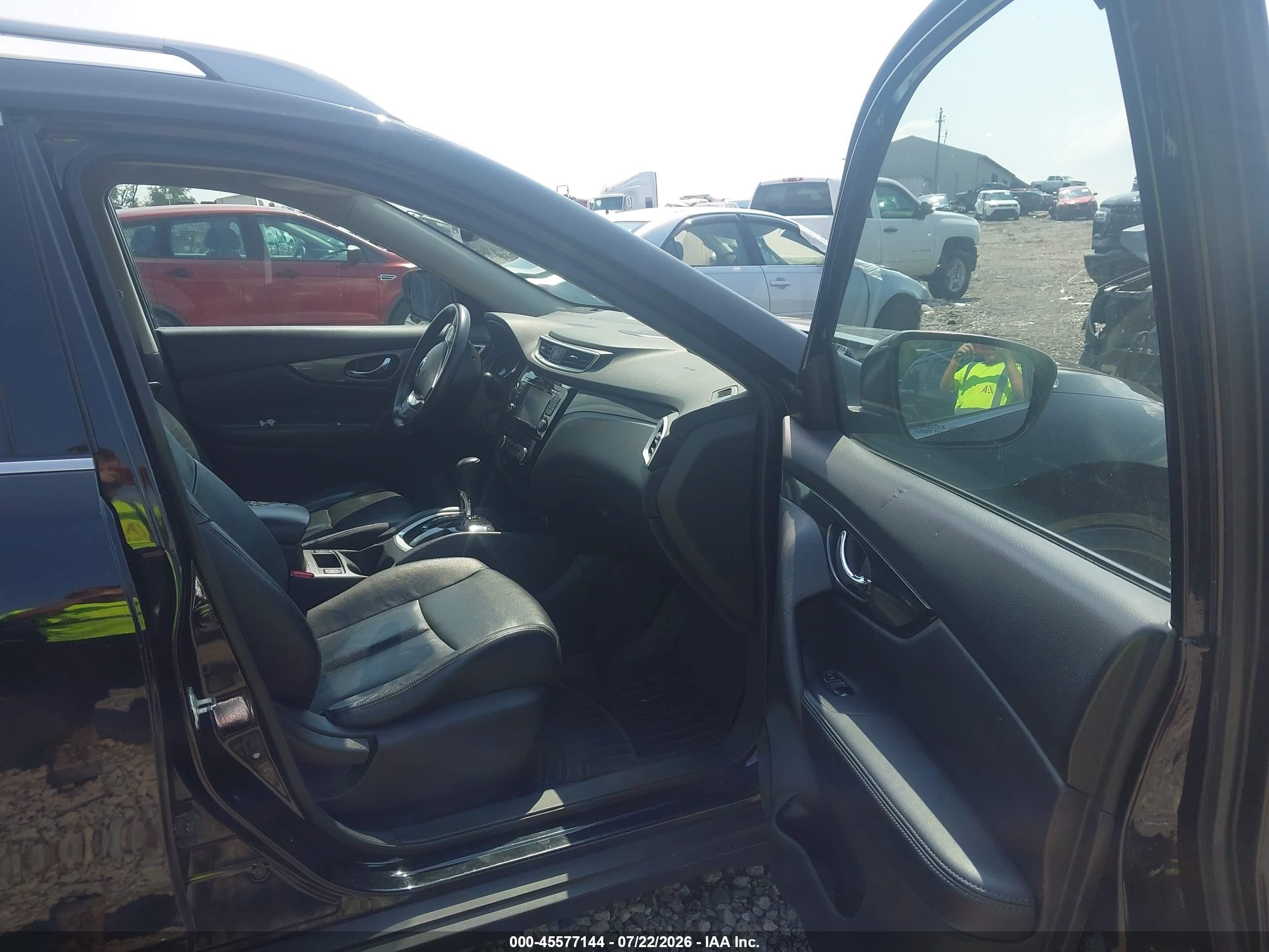 2015 Nissan Rogue Sl Черный vin: 5N1AT2MV1FC789730