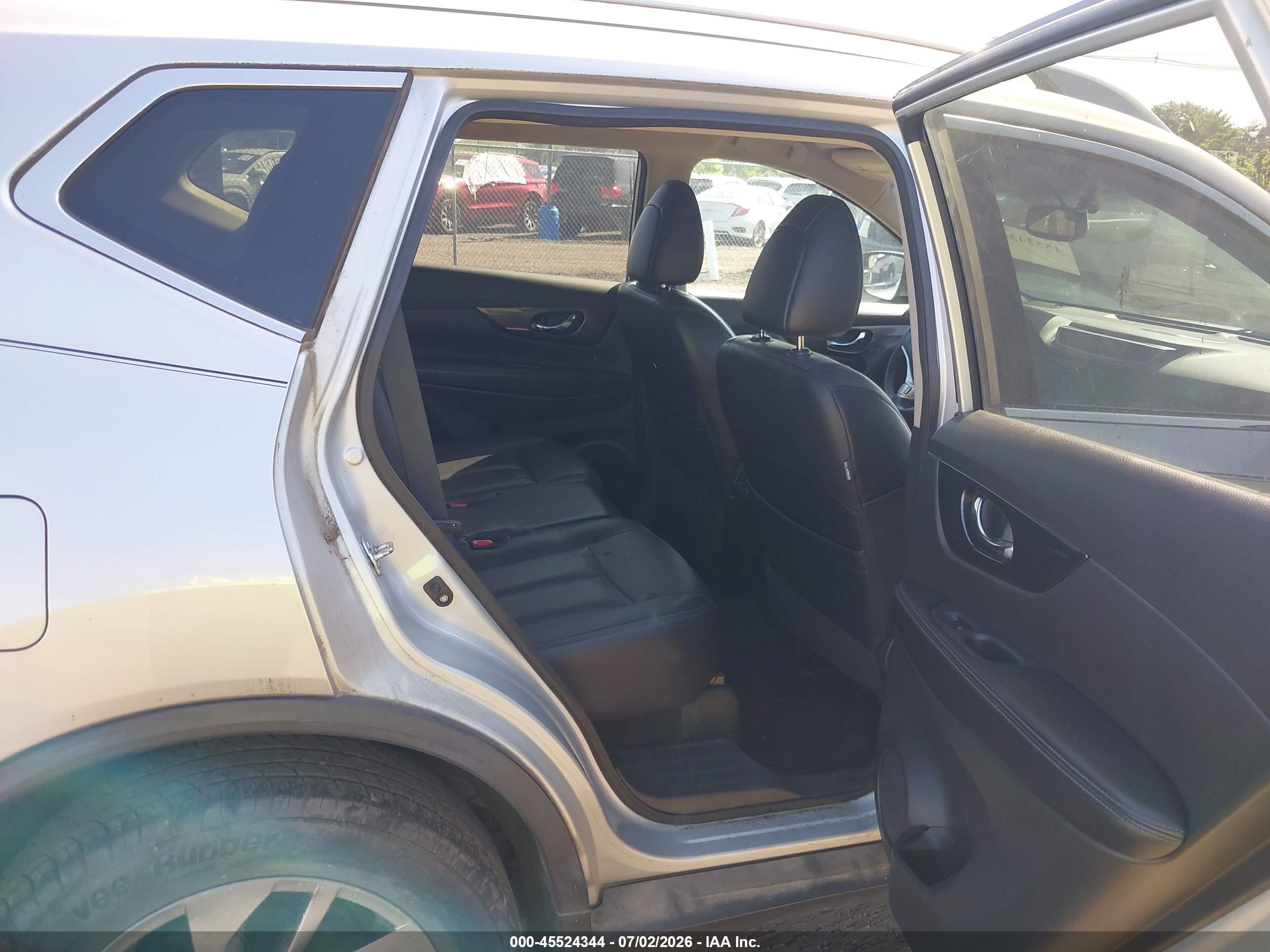 2015 Nissan Rogue Sl Silver vin: 5N1AT2MV1FC820295