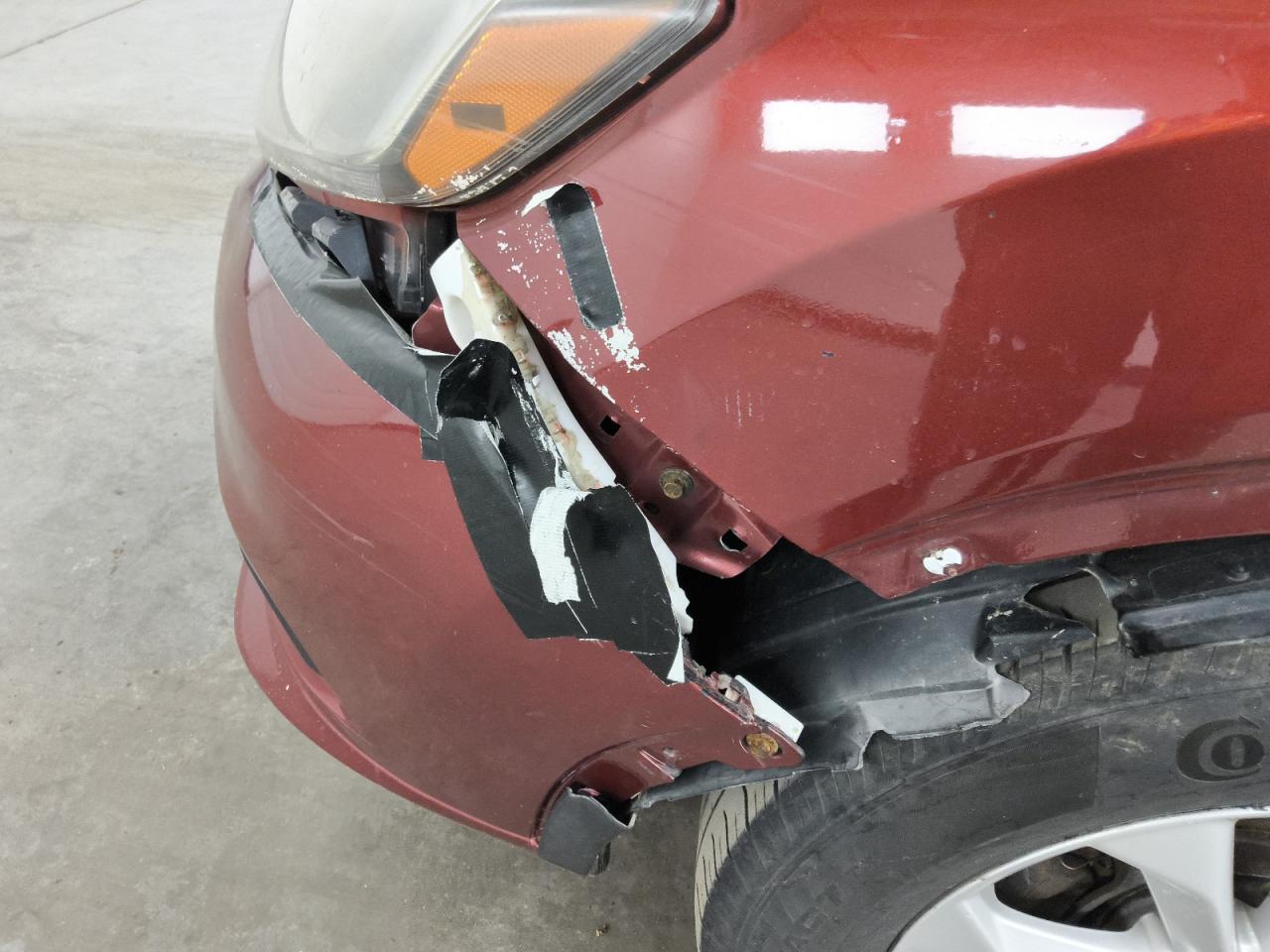 2015 Nissan Rogue Sv Red vin: 5N1AT2MV1FC834326 Damage: Left Front Fender, Dent(S) W/ Paint Dmg, 9 To 10 Inches