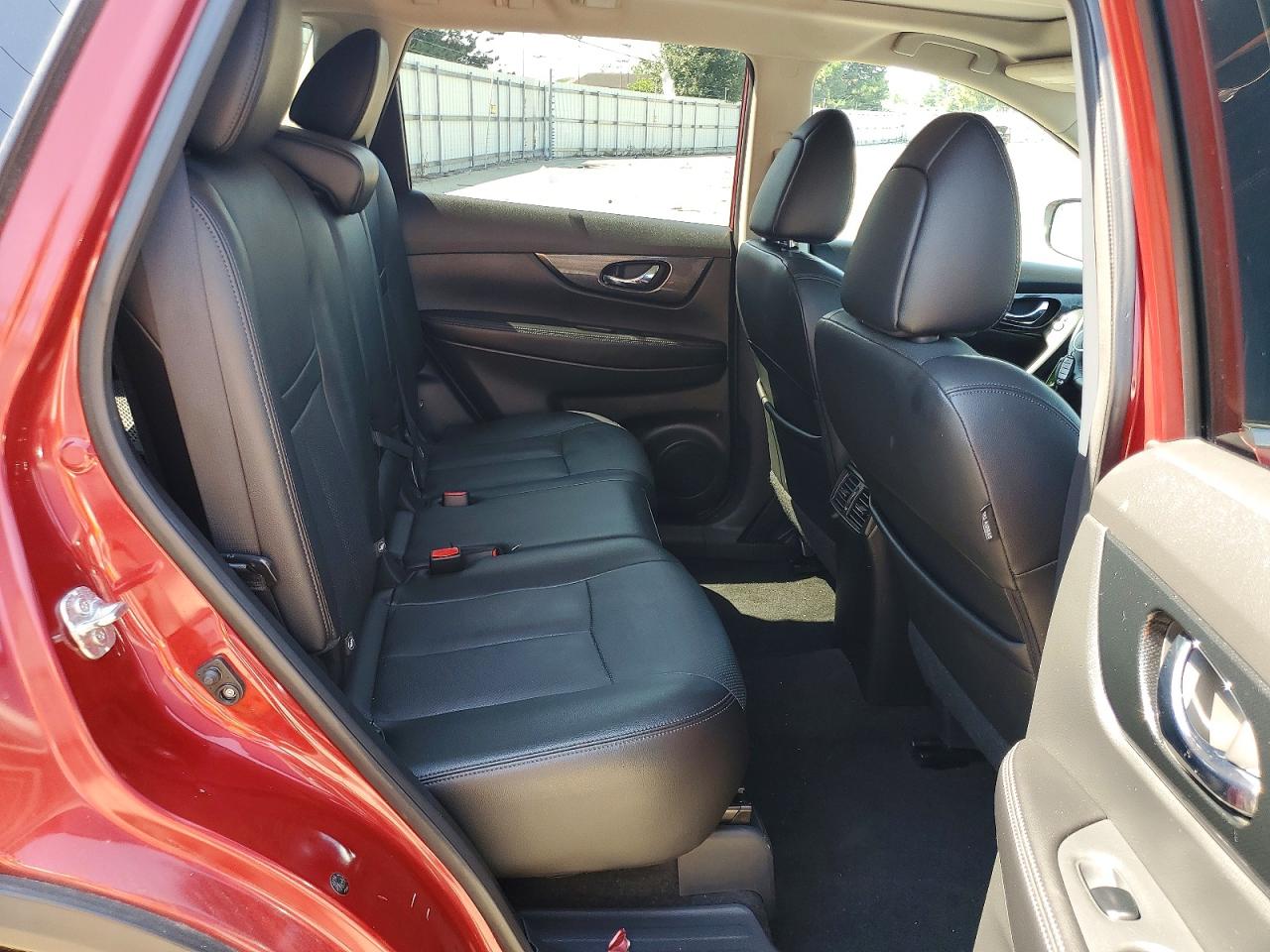 2015 Nissan Rogue Sl Red vin: 5N1AT2MV1FC897507