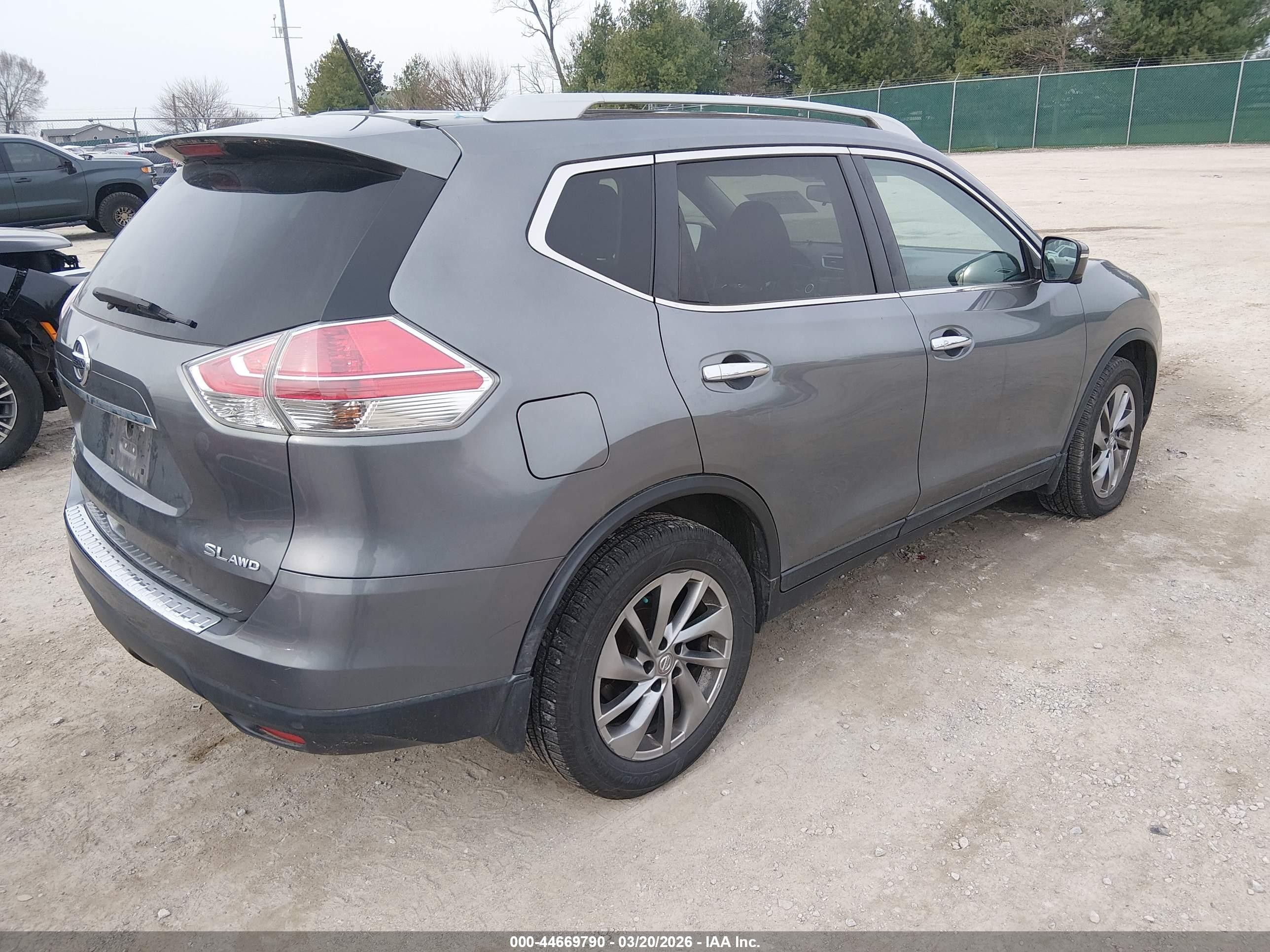 2015 Nissan Rogue Sl Серый vin: 5N1AT2MV1FC918226