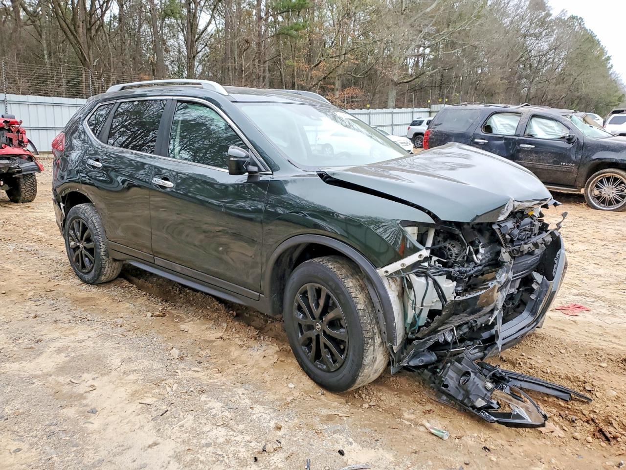 2020 Nissan Rogue S Зеленый vin: 5N1AT2MV1LC702355