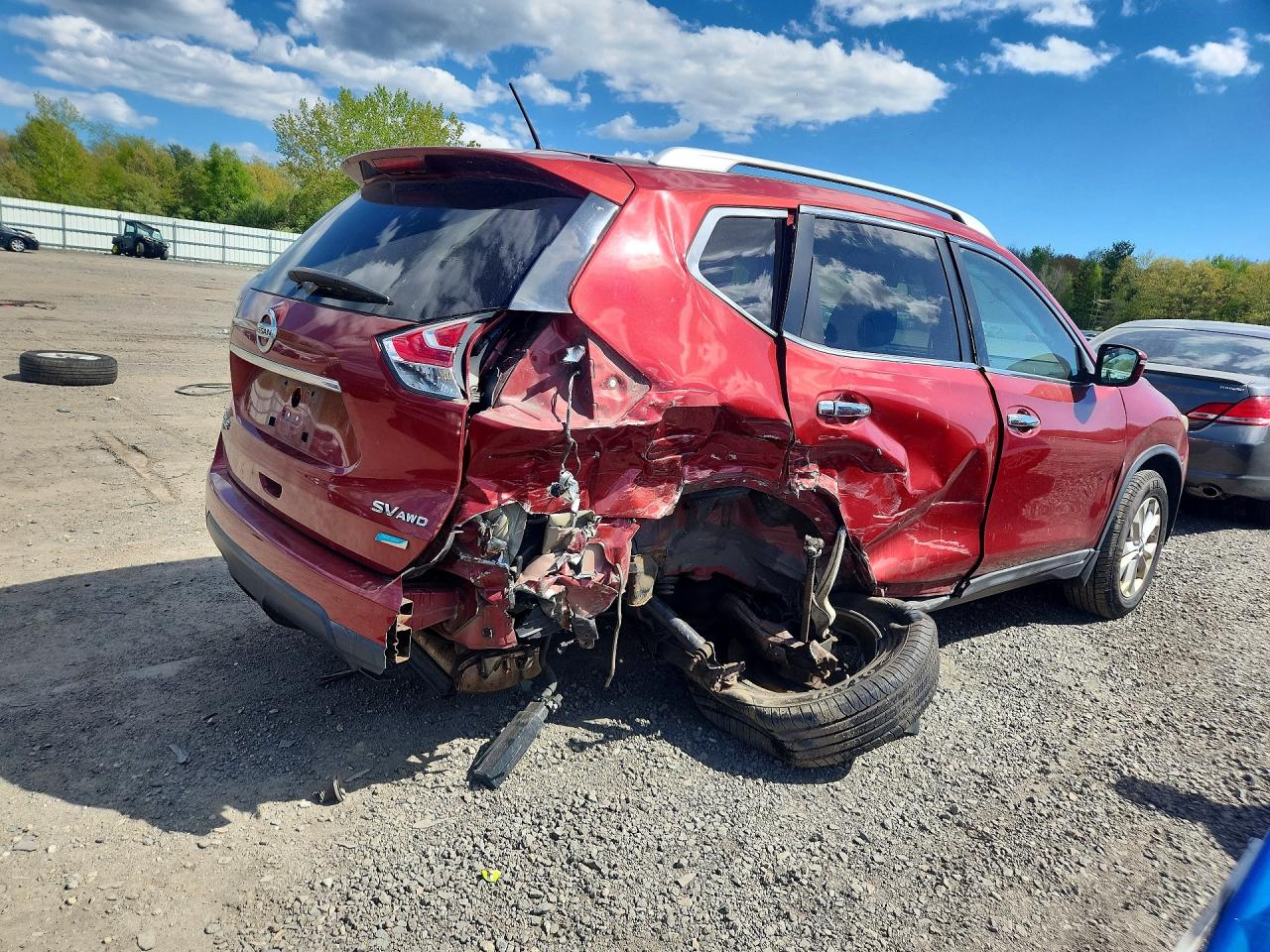 2014 Nissan Rogue Sv Red vin: 5N1AT2MV2EC753155