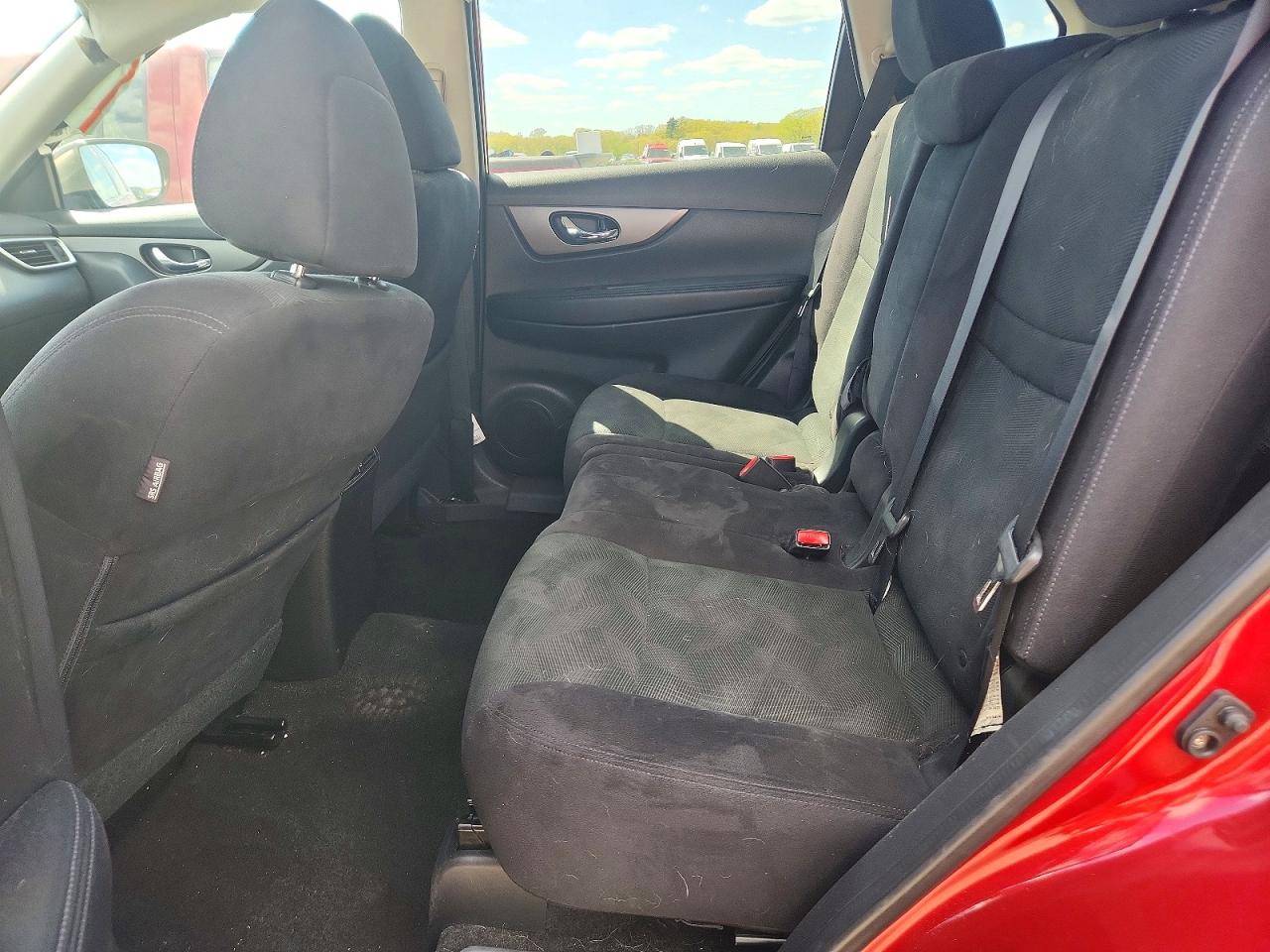 2014 Nissan Rogue Sv Red vin: 5N1AT2MV2EC753155