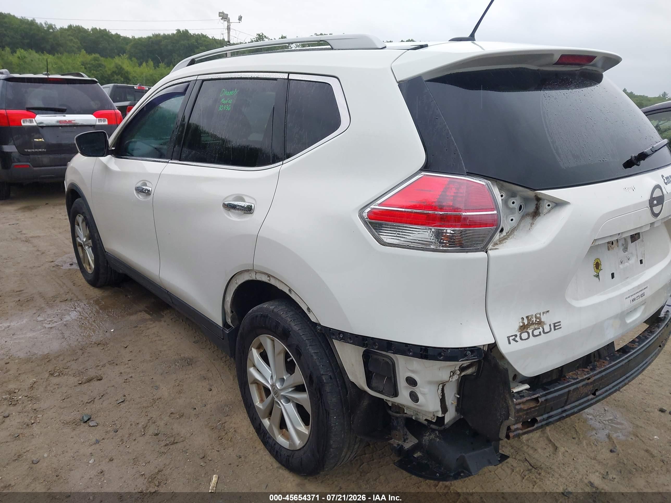 2014 Nissan Rogue Sv White vin: 5N1AT2MV2EC754399