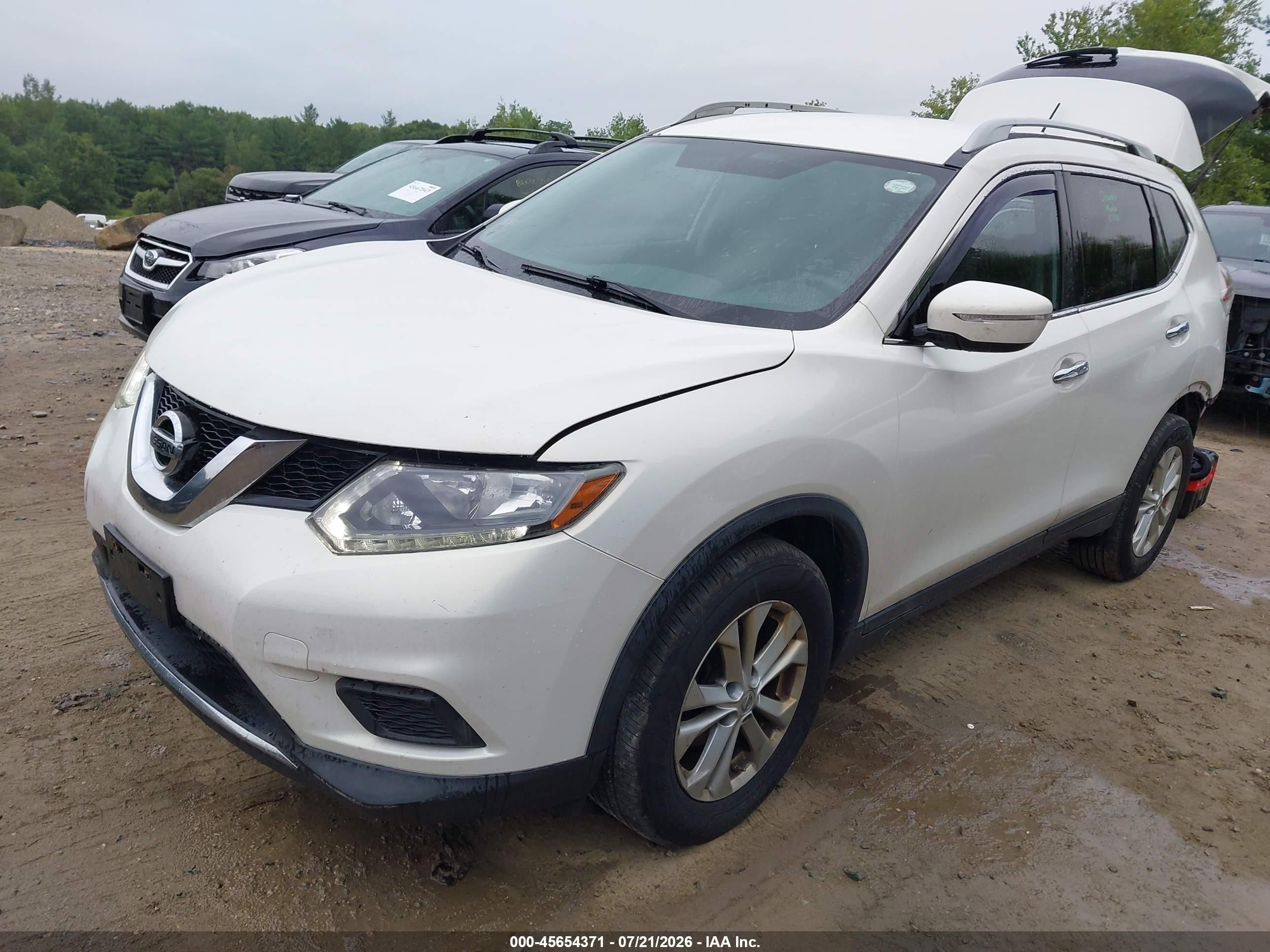 2014 Nissan Rogue Sv White vin: 5N1AT2MV2EC754399