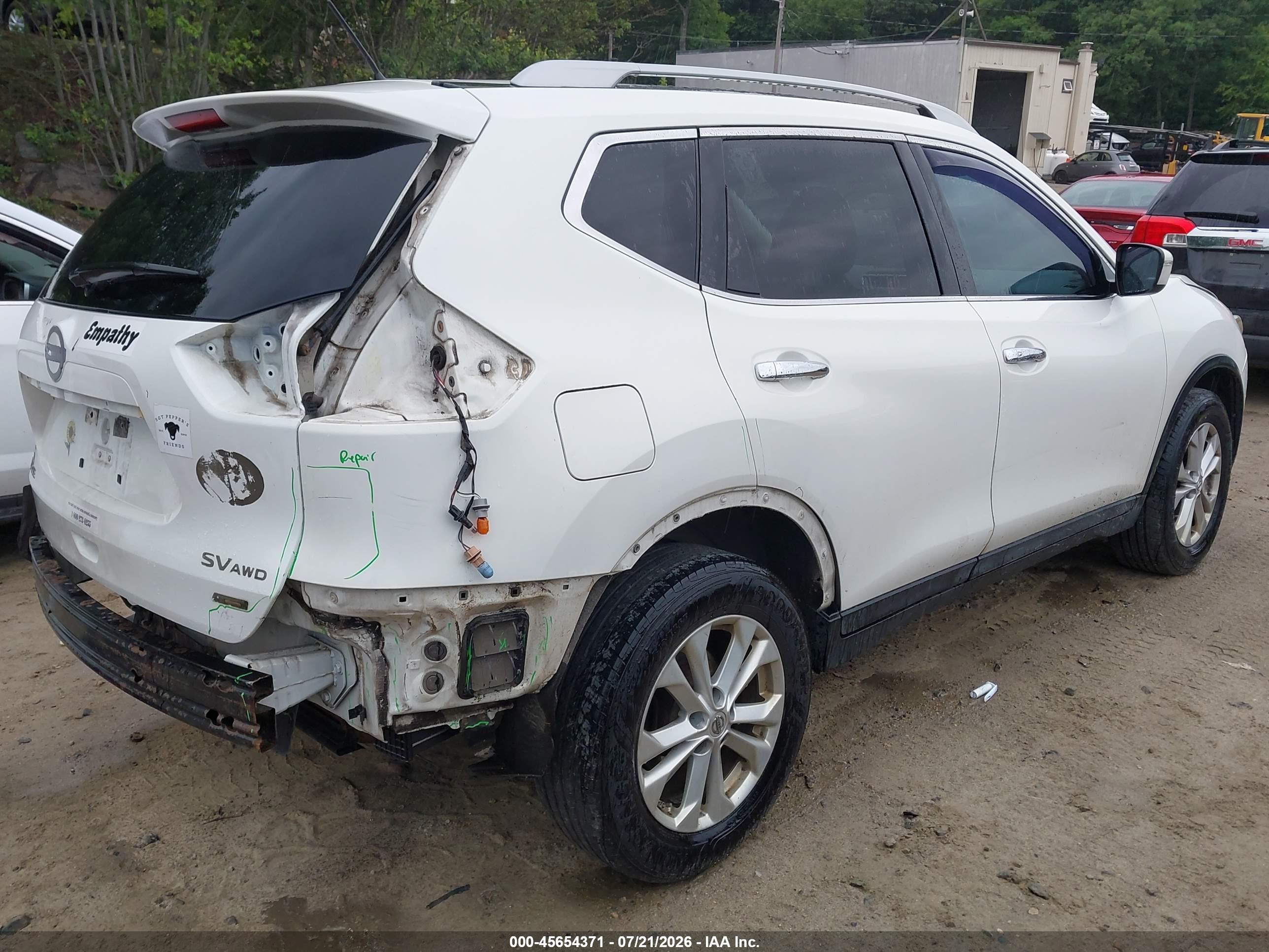 2014 Nissan Rogue Sv White vin: 5N1AT2MV2EC754399