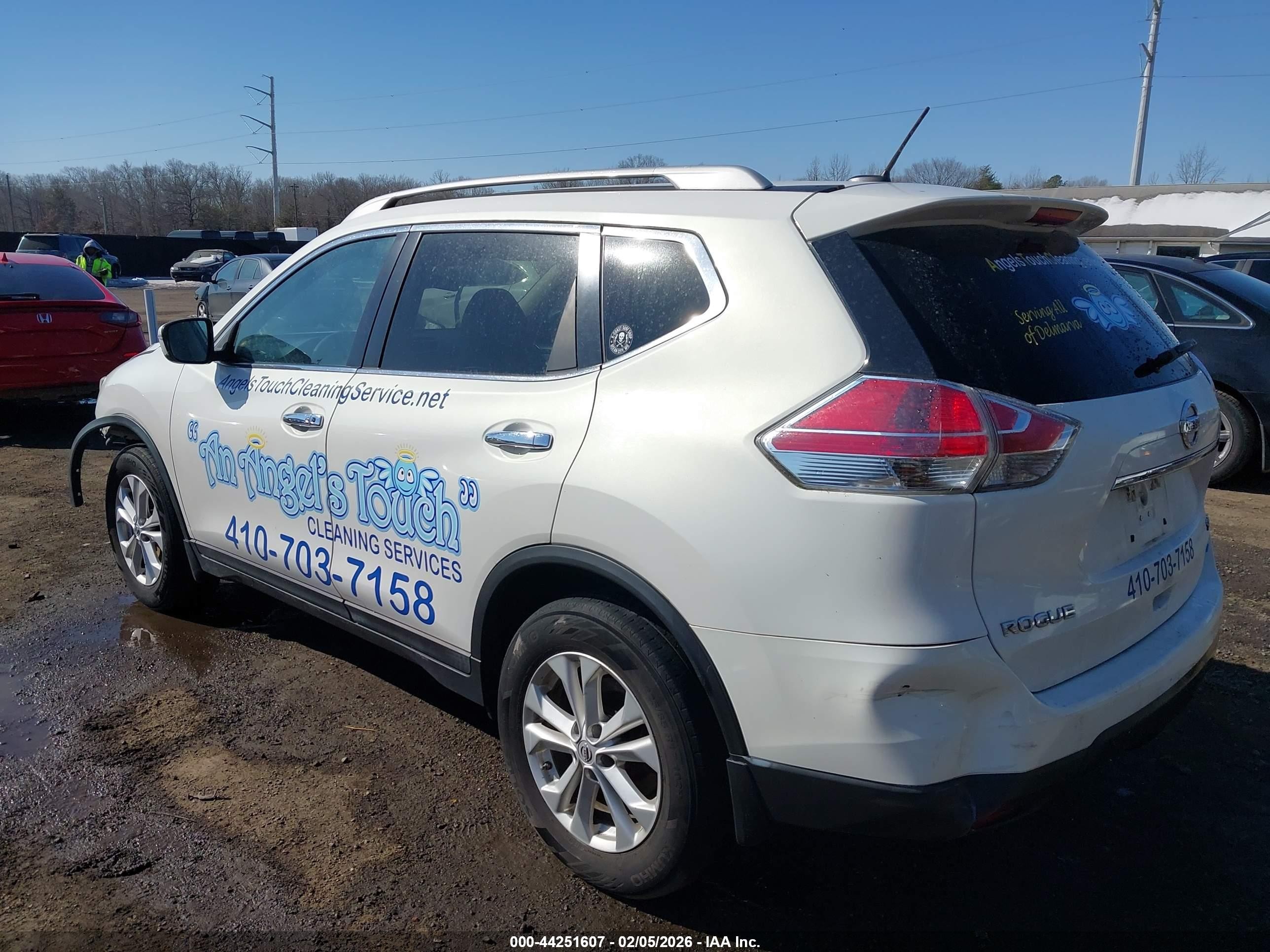 2014 Nissan Rogue Sv Белый vin: 5N1AT2MV2EC787127