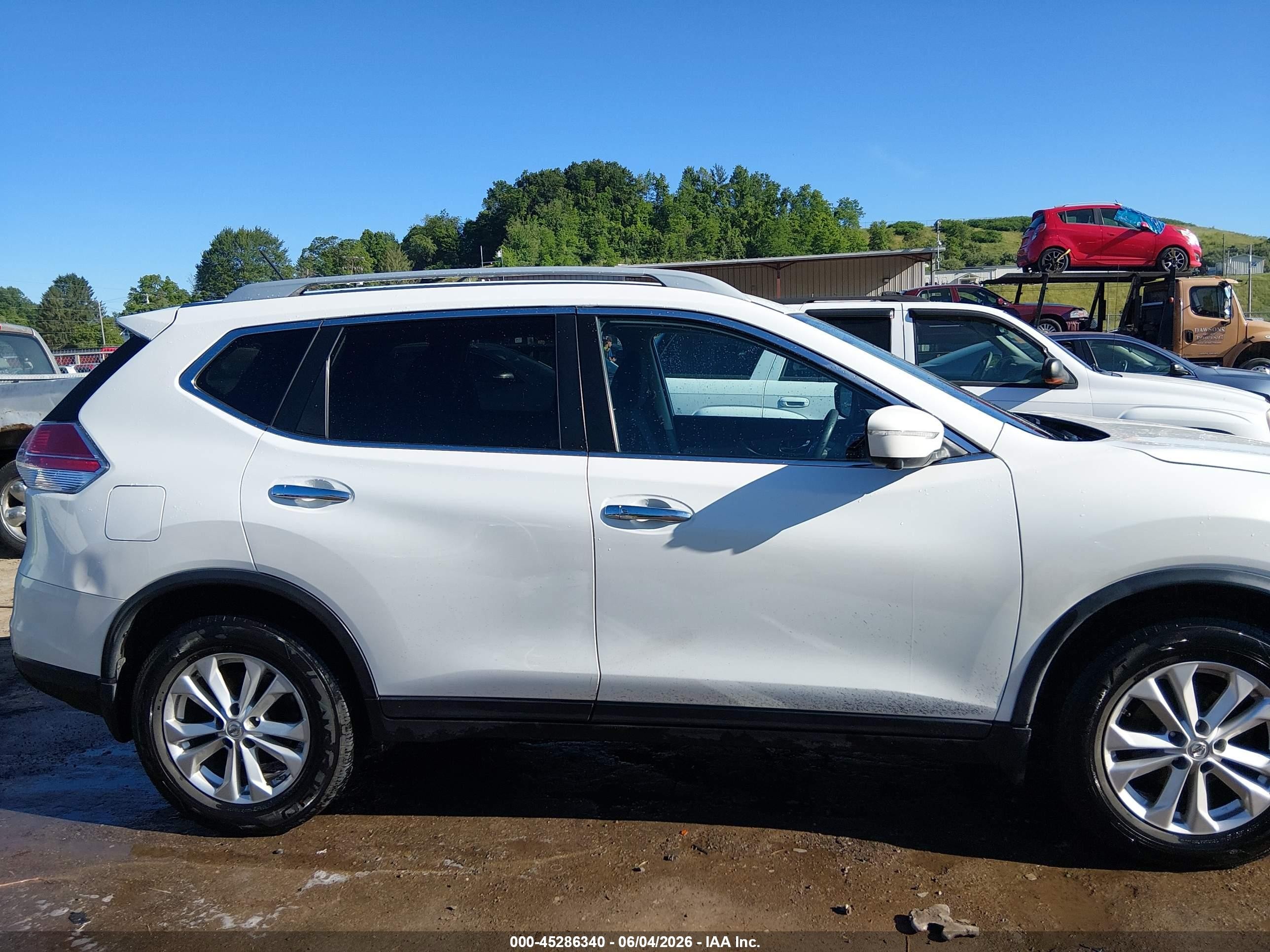 2014 Nissan Rogue Sv White vin: 5N1AT2MV2EC789430