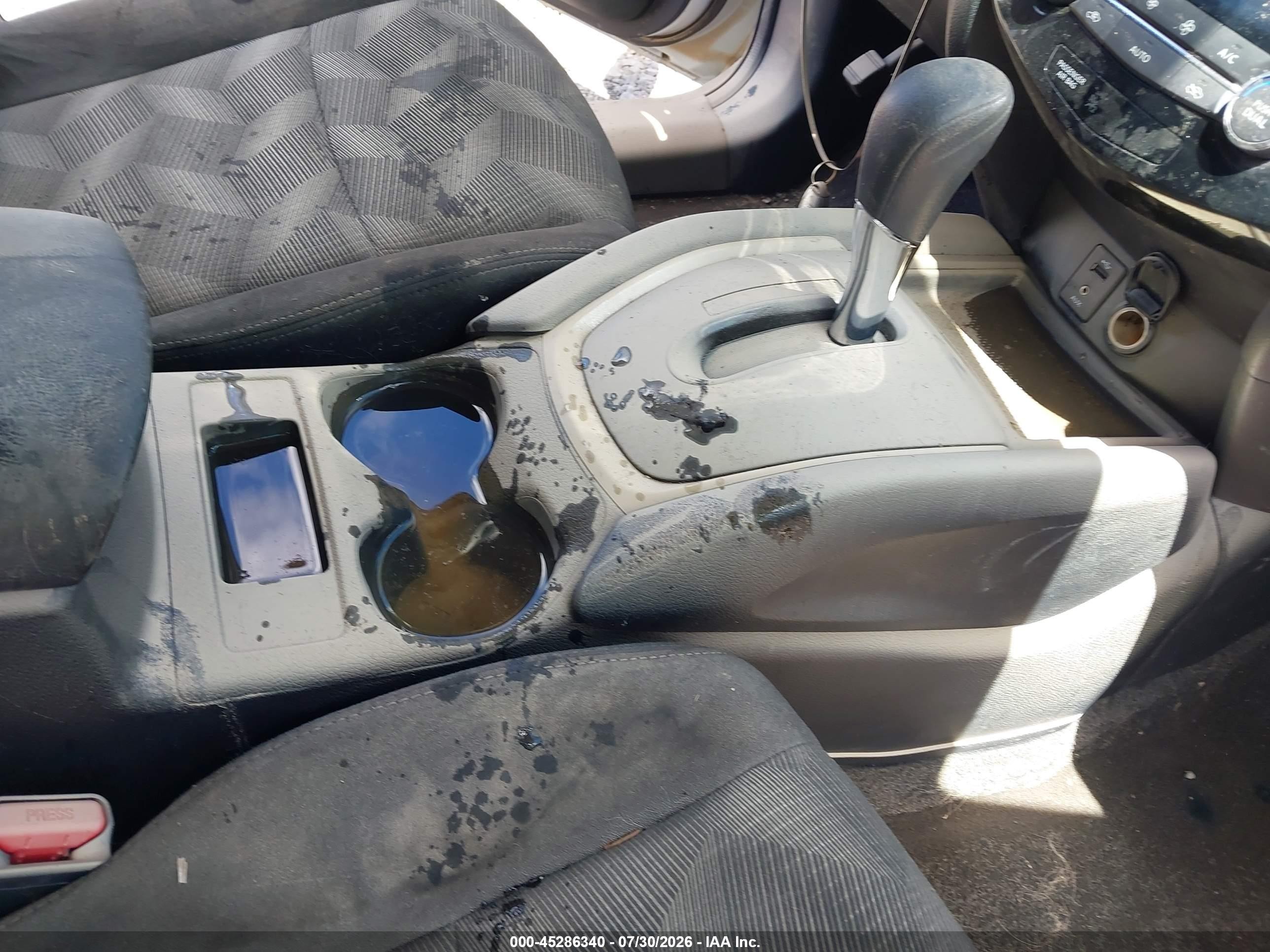 2014 Nissan Rogue Sv White vin: 5N1AT2MV2EC789430