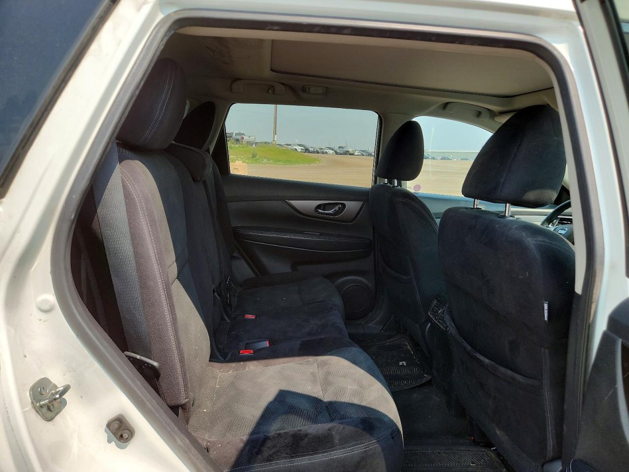 2014 Nissan Rogue S Белый vin: 5N1AT2MV2EC824113