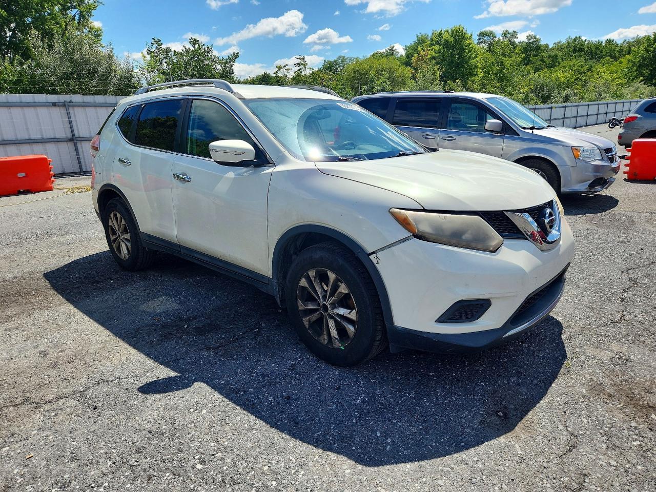 2014 Nissan Rogue Sv White vin: 5N1AT2MV2EC850131