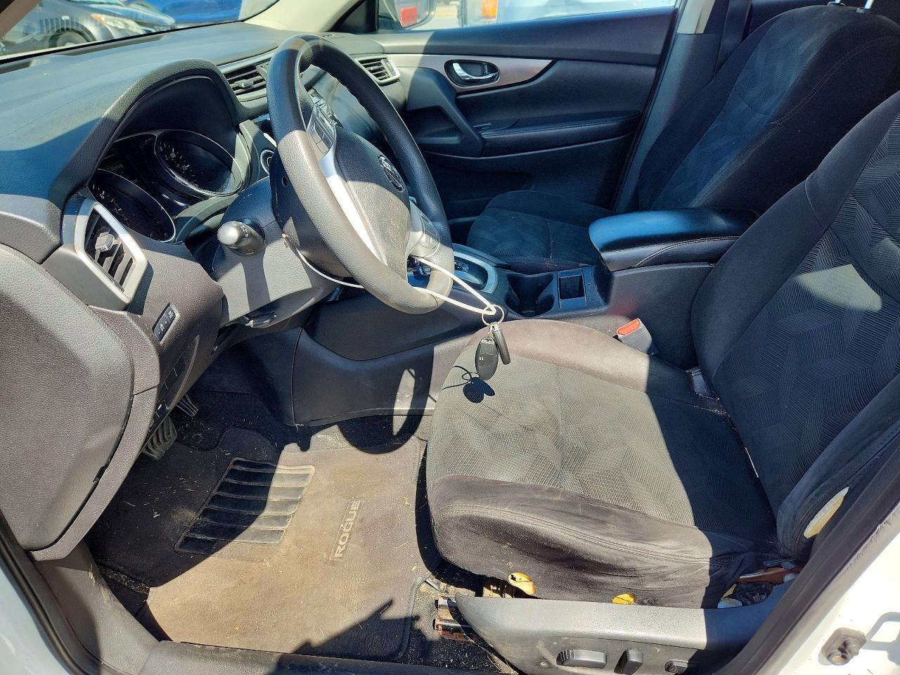2014 Nissan Rogue Sv White vin: 5N1AT2MV2EC850131