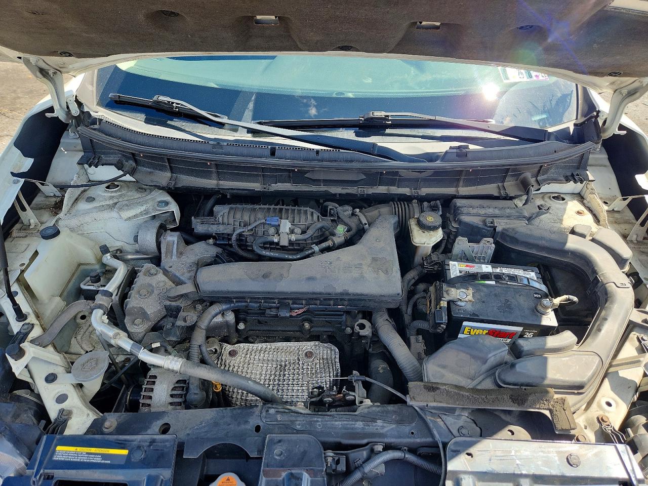 2014 Nissan Rogue Sv White vin: 5N1AT2MV2EC850131