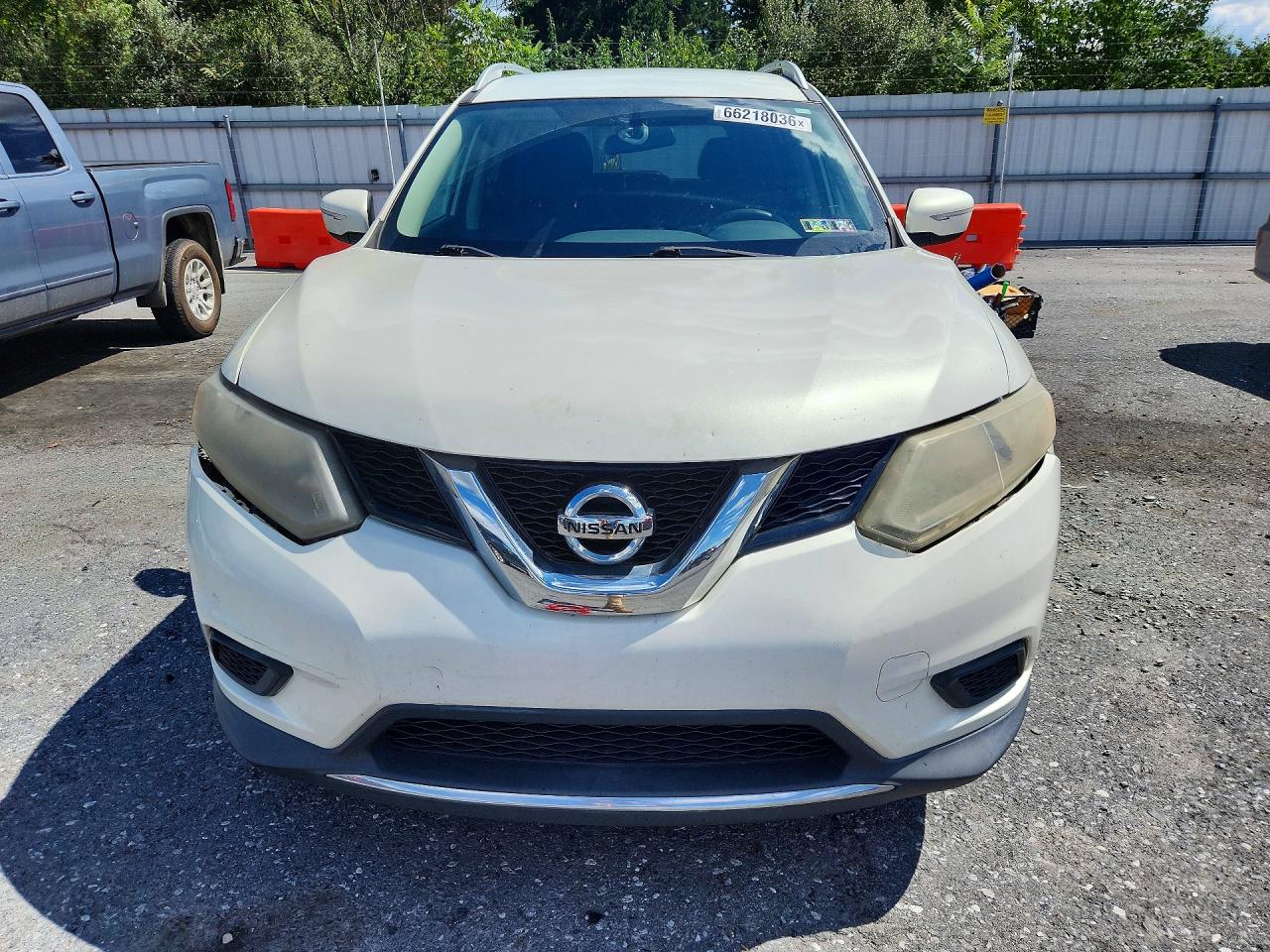 2014 Nissan Rogue Sv White vin: 5N1AT2MV2EC850131