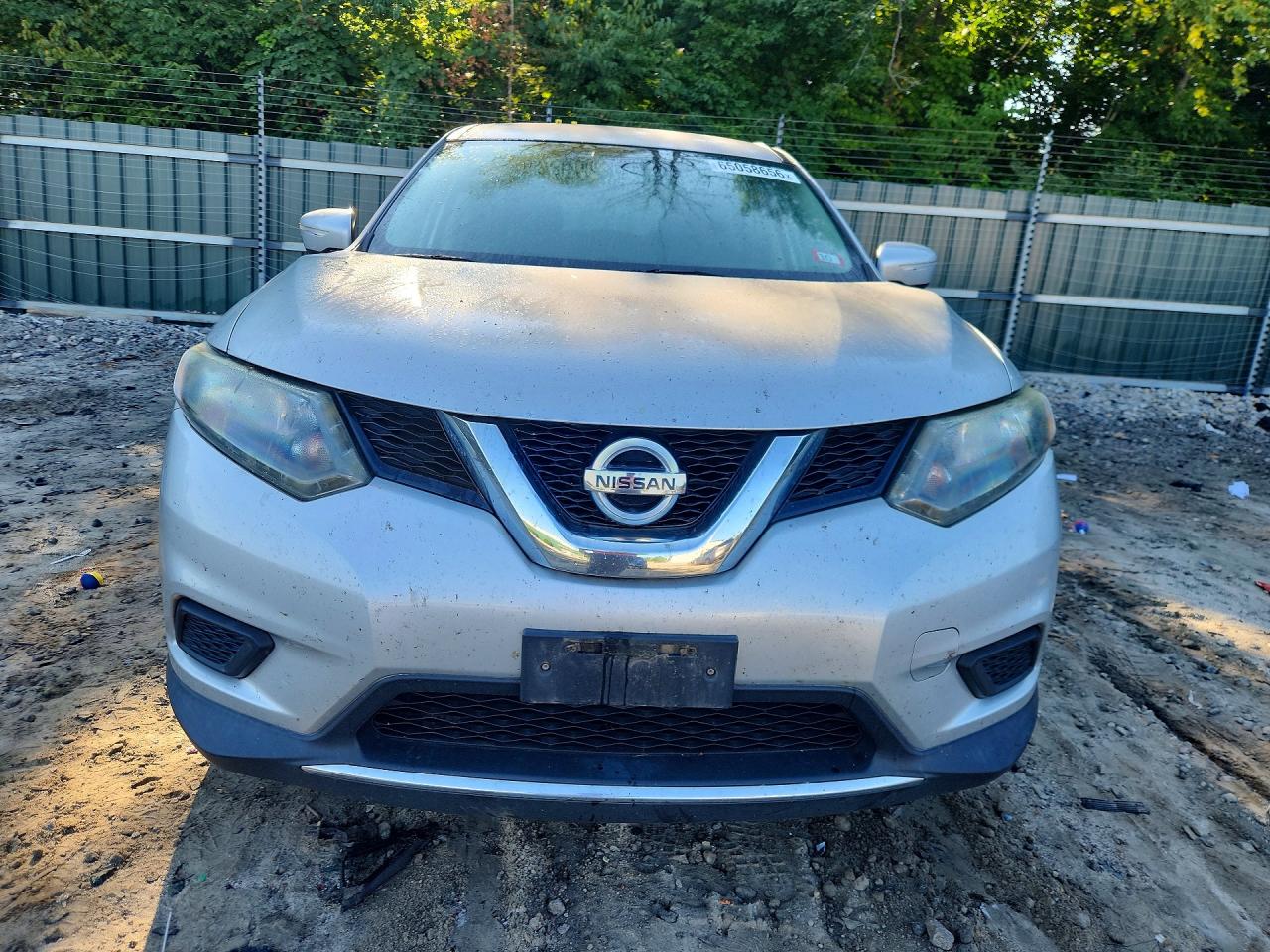 2014 Nissan Rogue S Silver vin: 5N1AT2MV2EC863669