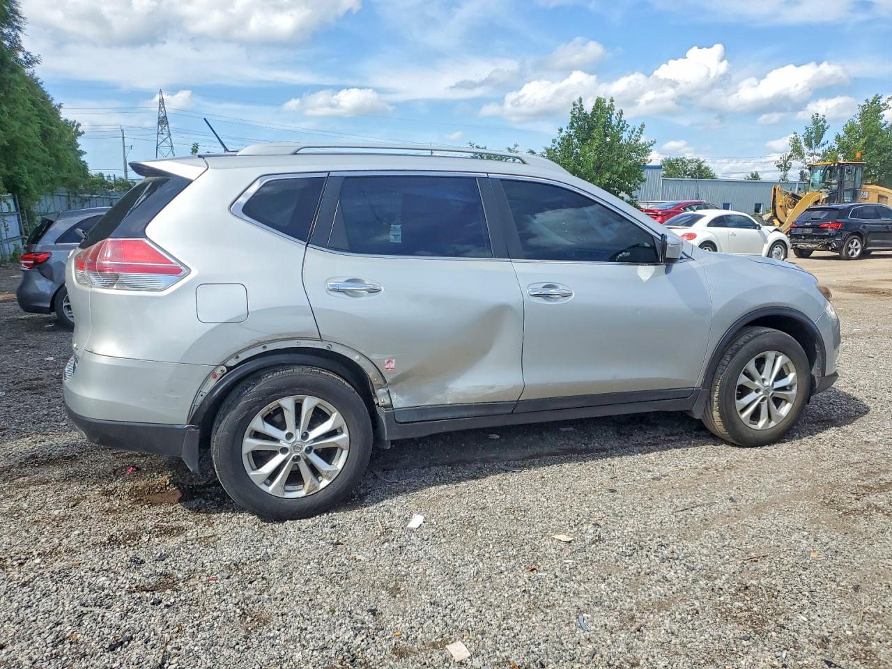 2015 Nissan Rogue S Silver vin: 5N1AT2MV2FC750998