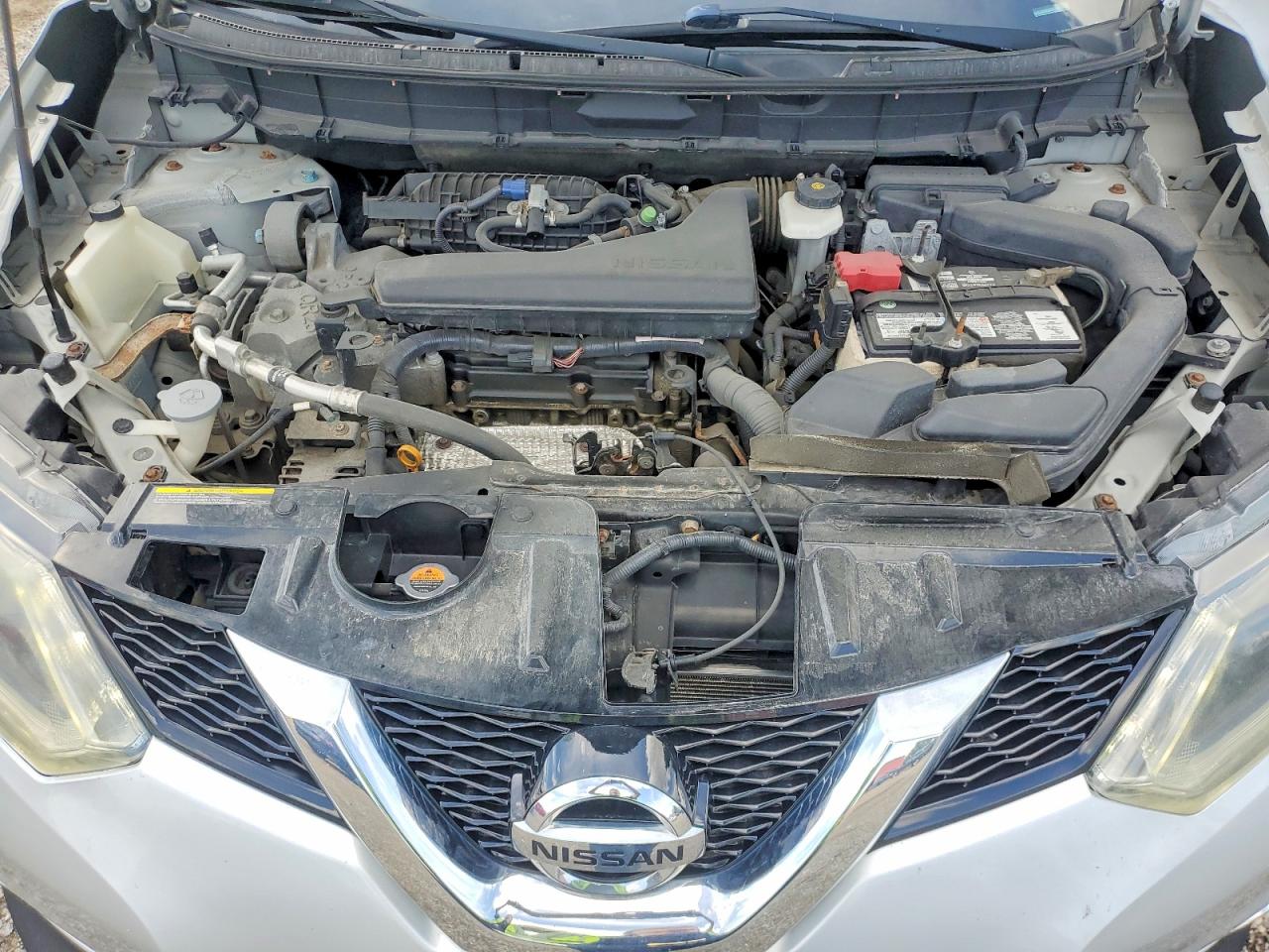 2015 Nissan Rogue S Silver vin: 5N1AT2MV2FC750998