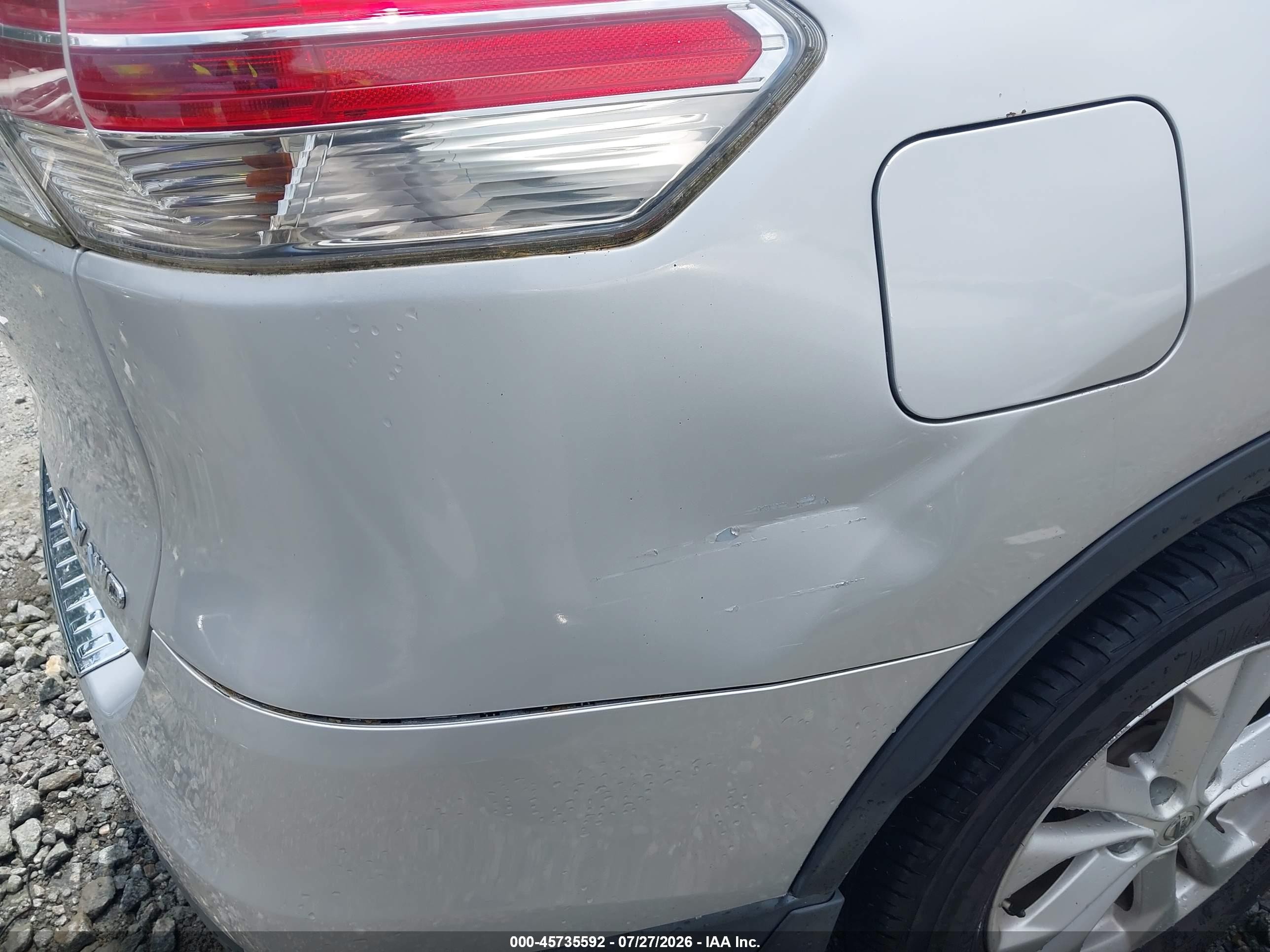 2015 Nissan Rogue Sv Silver vin: 5N1AT2MV2FC753075