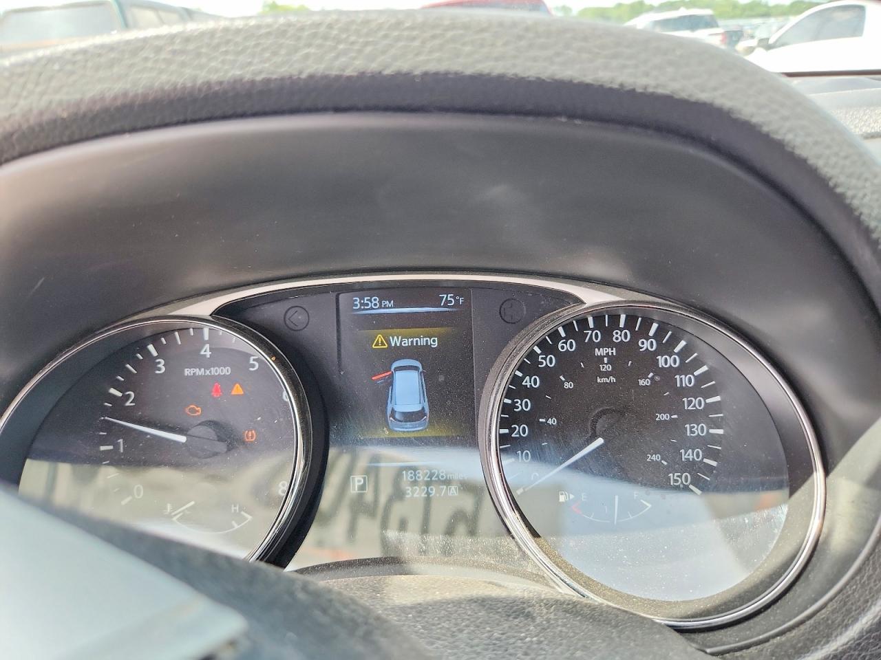2015 Nissan Rogue S White vin: 5N1AT2MV2FC764058