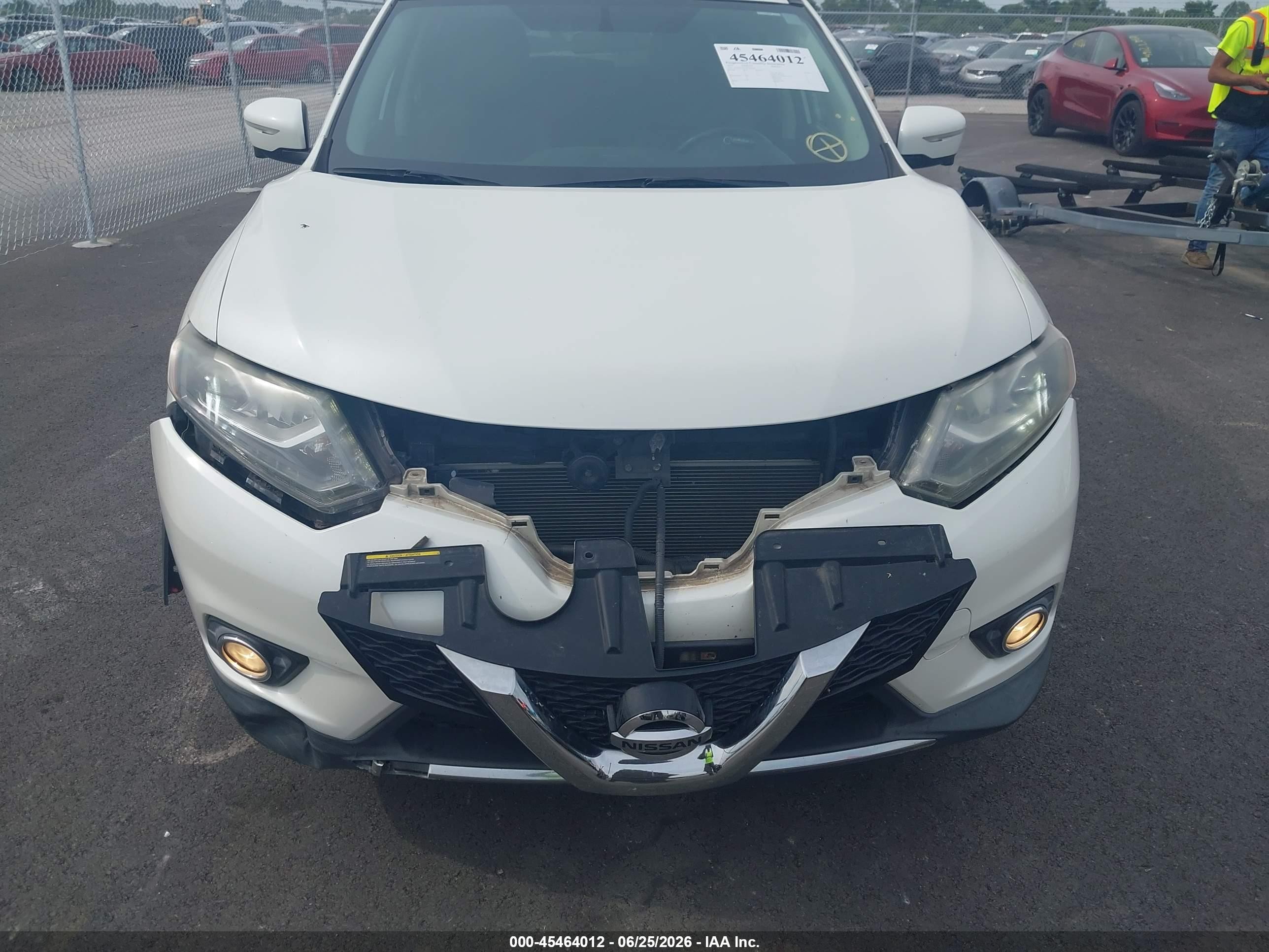 2015 Nissan Rogue S/sl/sv White vin: 5N1AT2MV2FC769230