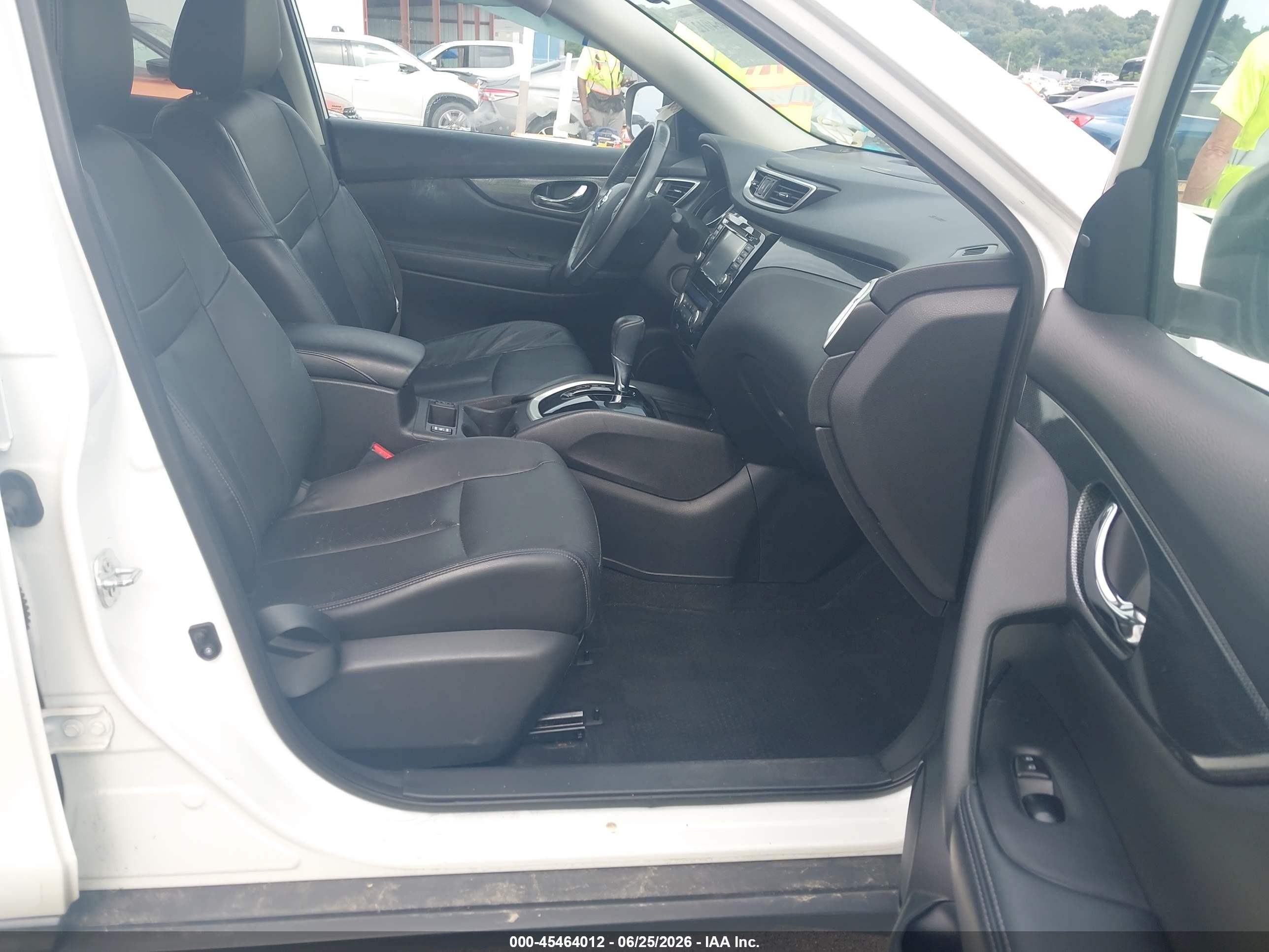 2015 Nissan Rogue S/sl/sv White vin: 5N1AT2MV2FC769230