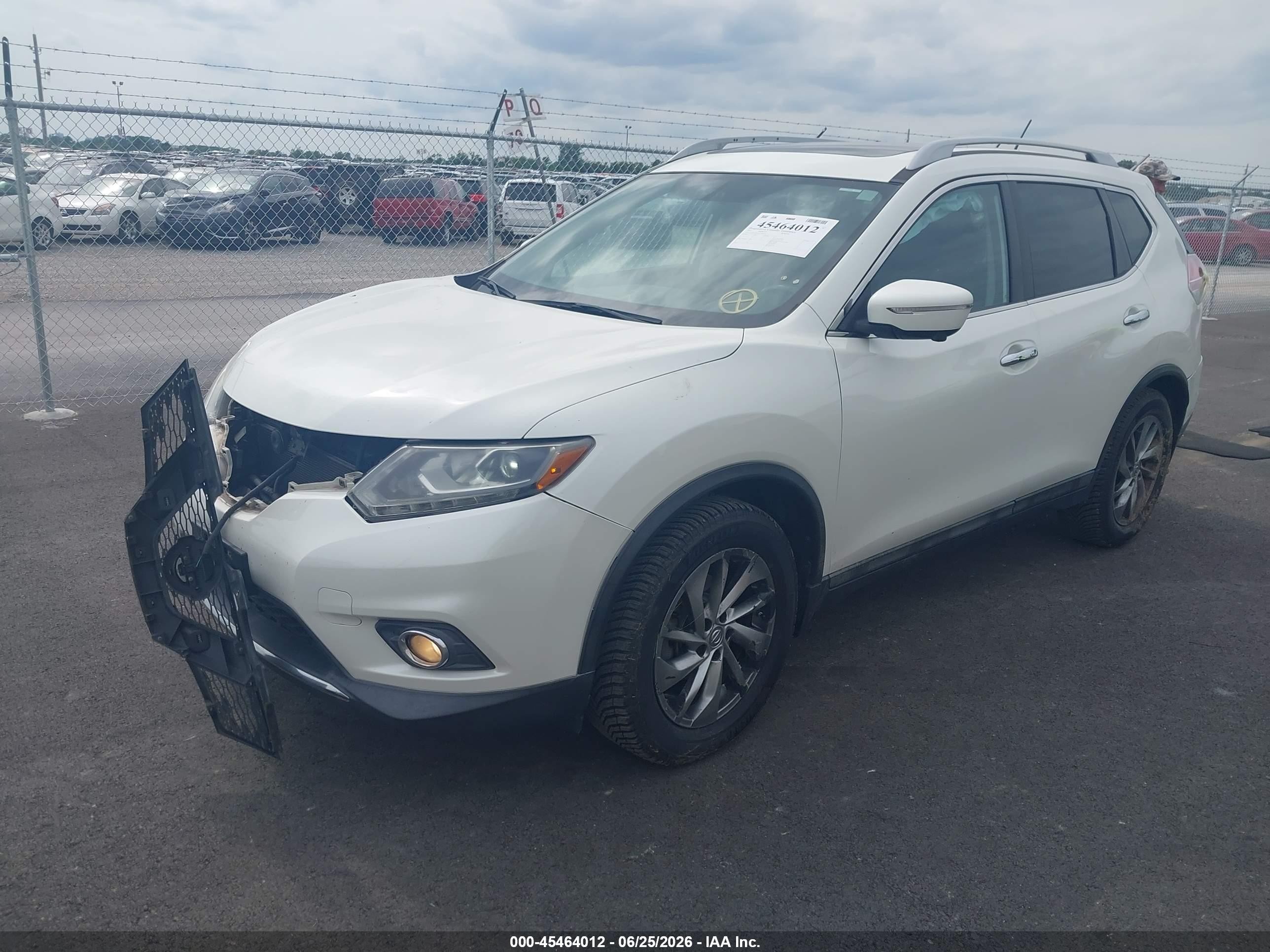 2015 Nissan Rogue S/sl/sv White vin: 5N1AT2MV2FC769230