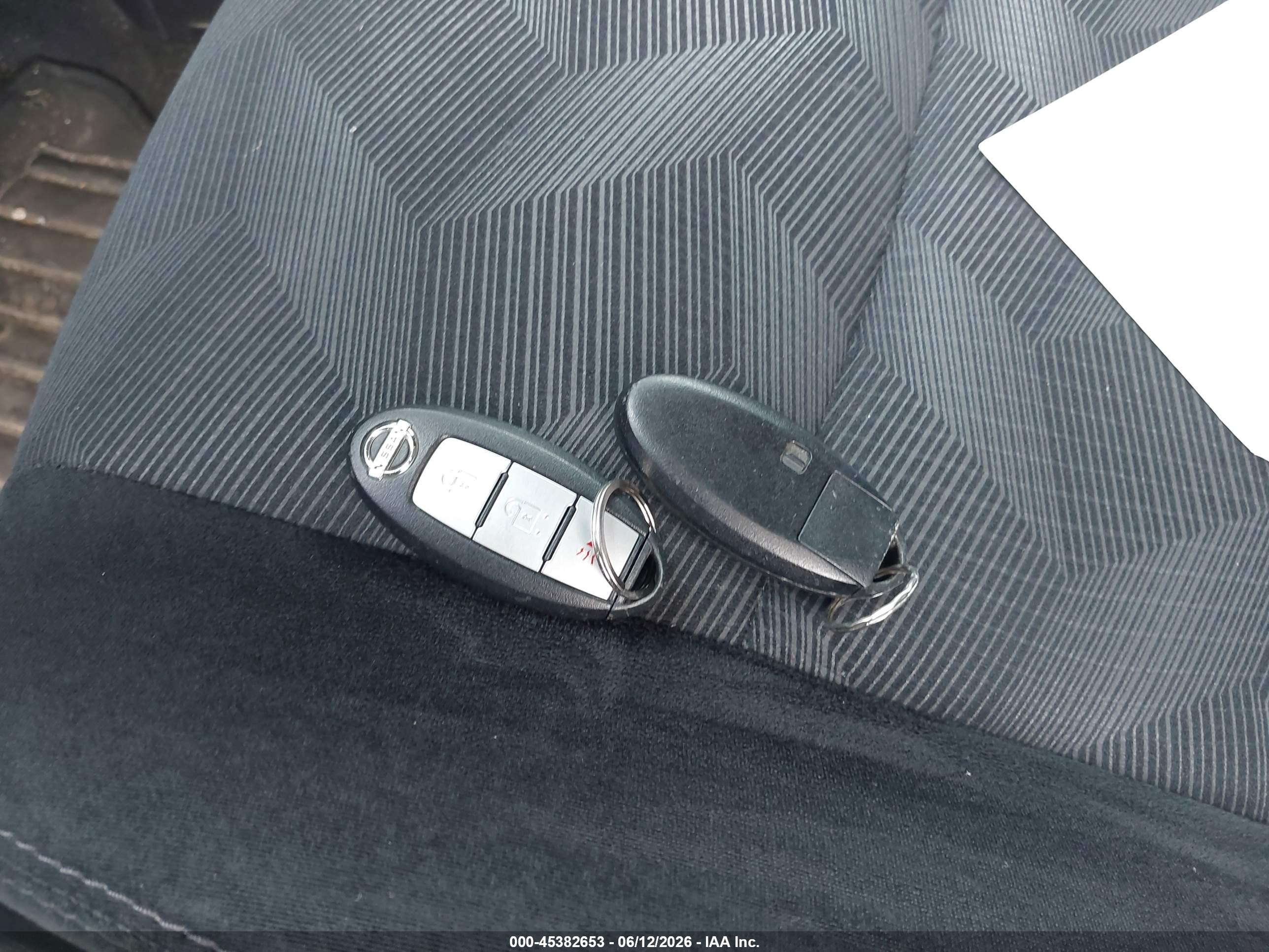 2015 Nissan Rogue Sv Красный vin: 5N1AT2MV2FC818779