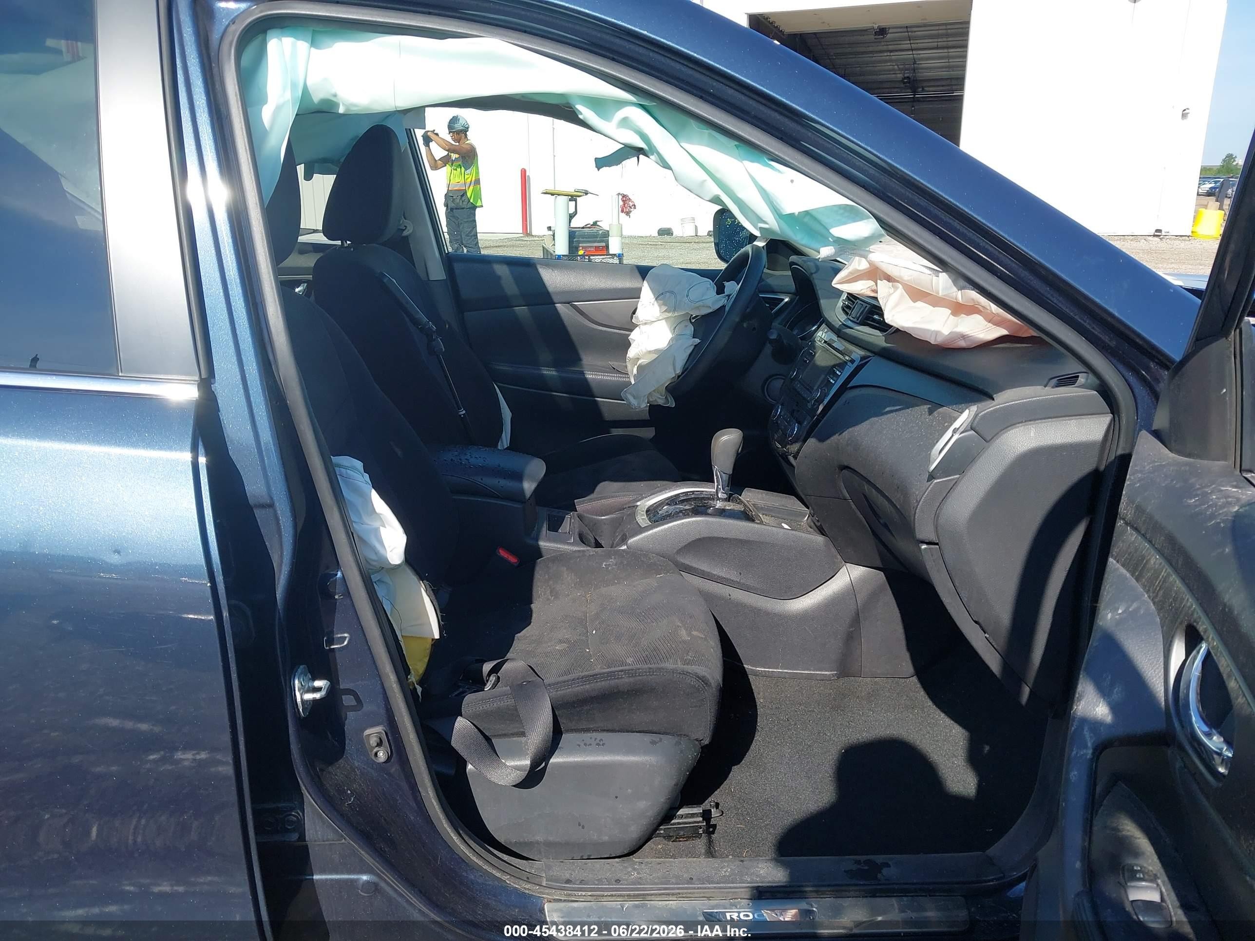 2015 Nissan Rogue Sv Blue vin: 5N1AT2MV2FC829135