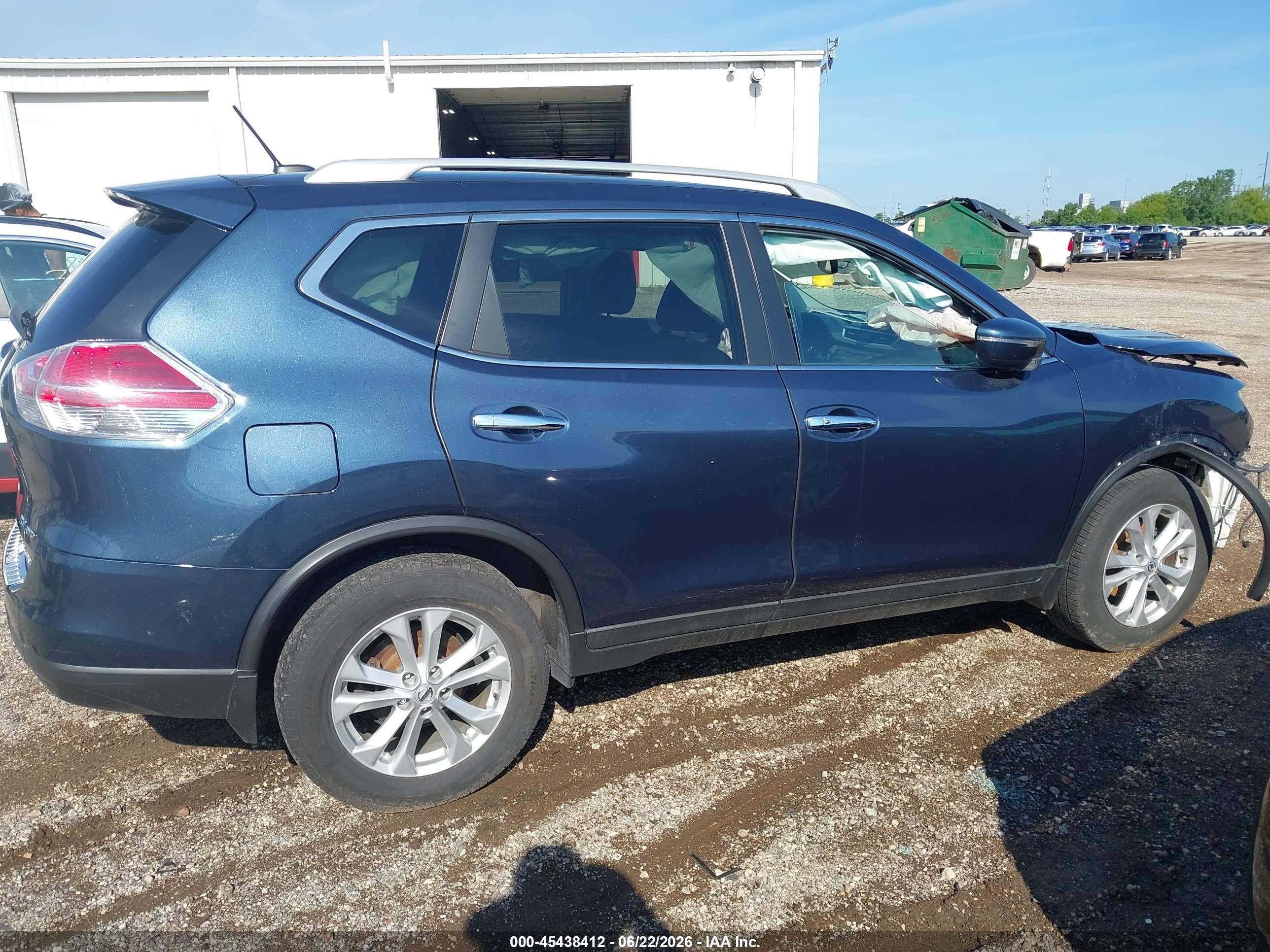 2015 Nissan Rogue Sv Blue vin: 5N1AT2MV2FC829135