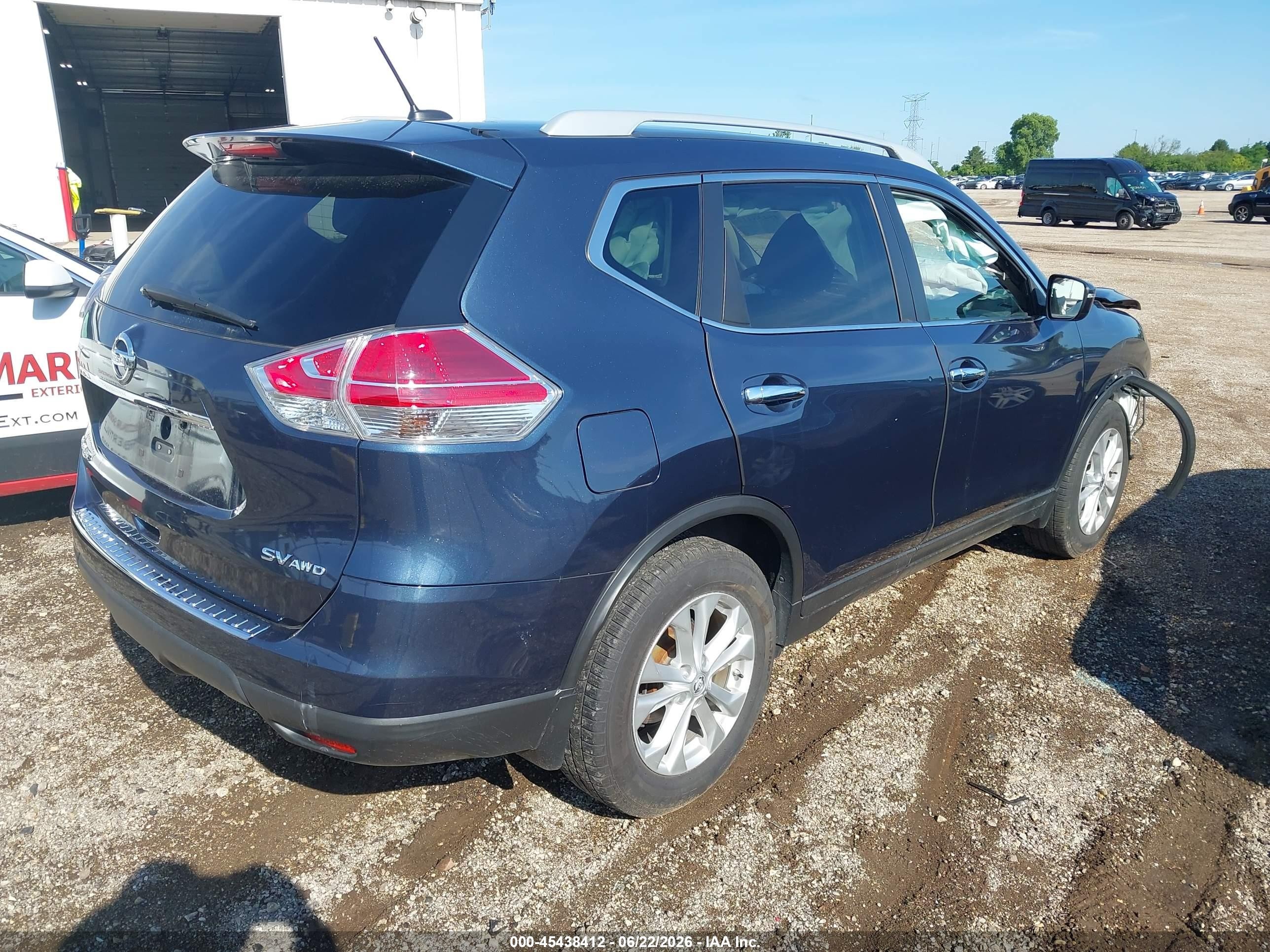 2015 Nissan Rogue Sv Blue vin: 5N1AT2MV2FC829135