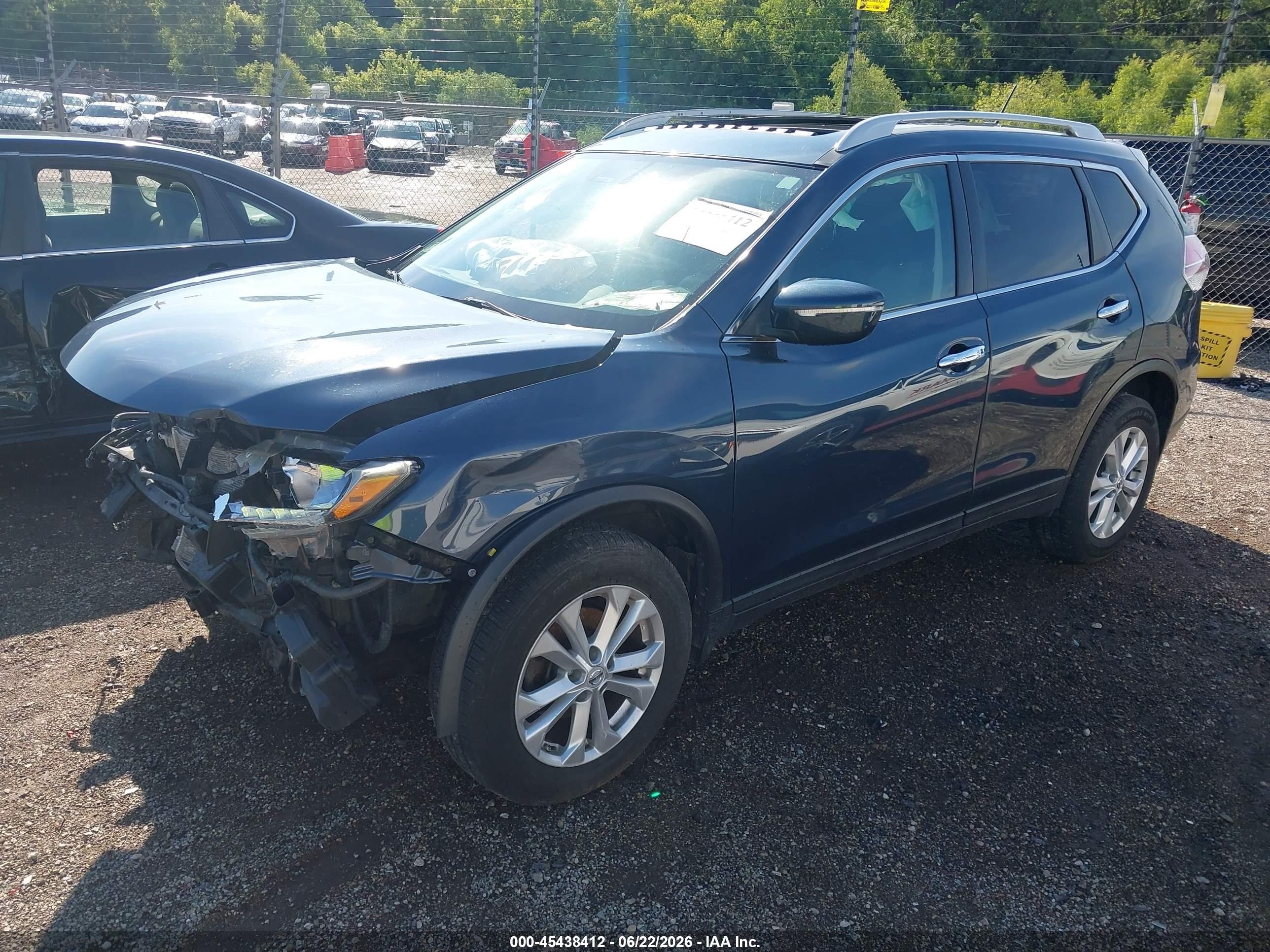 2015 Nissan Rogue Sv Blue vin: 5N1AT2MV2FC829135