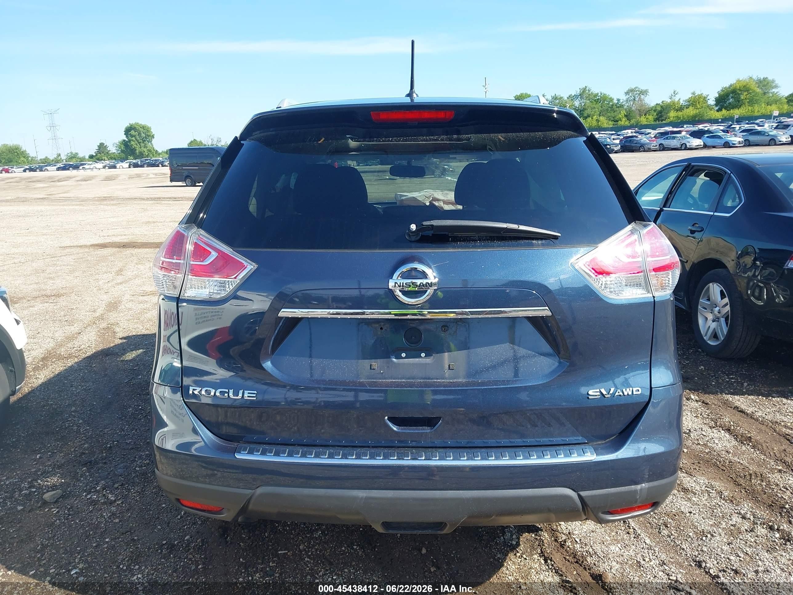 2015 Nissan Rogue Sv Blue vin: 5N1AT2MV2FC829135
