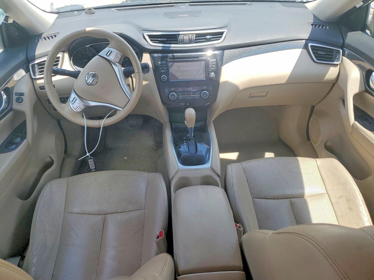 2015 Nissan Rogue S White vin: 5N1AT2MV2FC830270