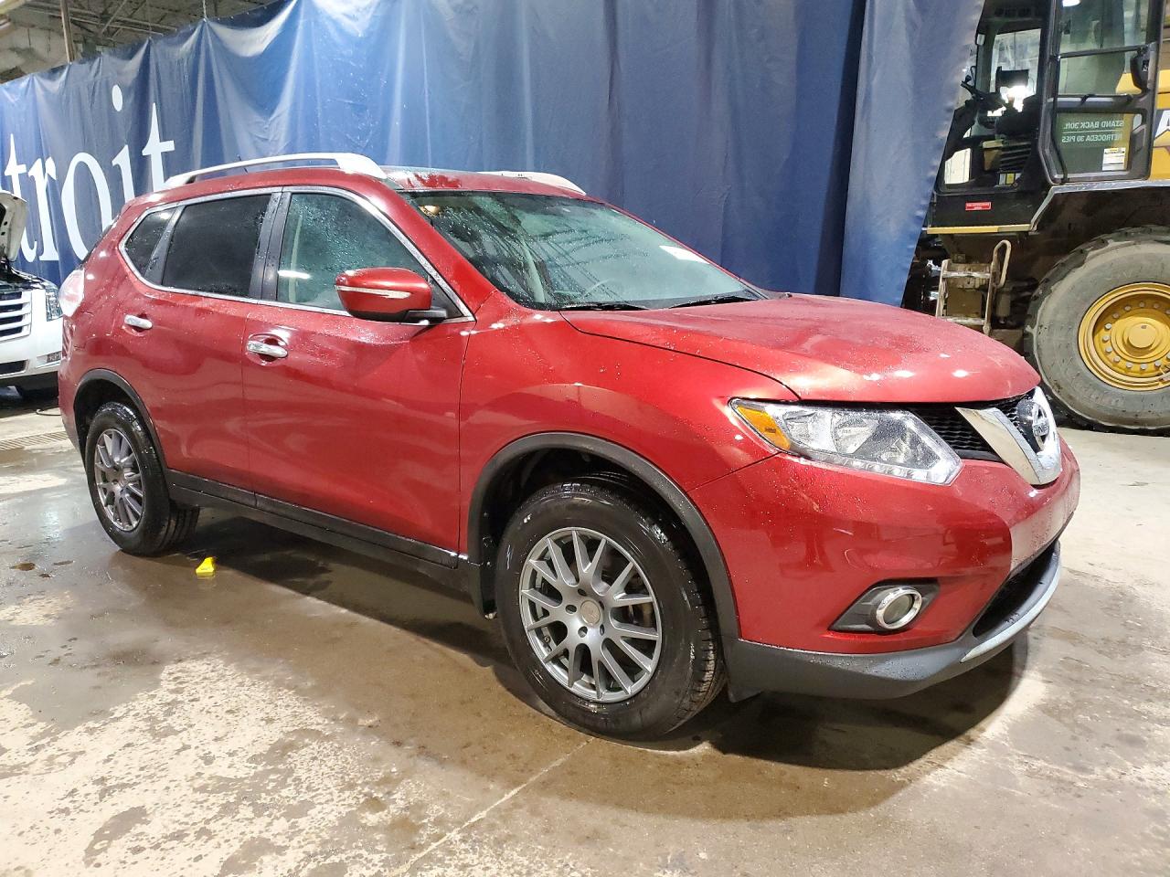 2015 Nissan Rogue S Red vin: 5N1AT2MV2FC865455