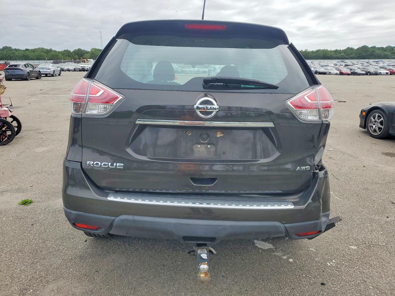 2015 Nissan Rogue S Green vin: 5N1AT2MV2FC907316