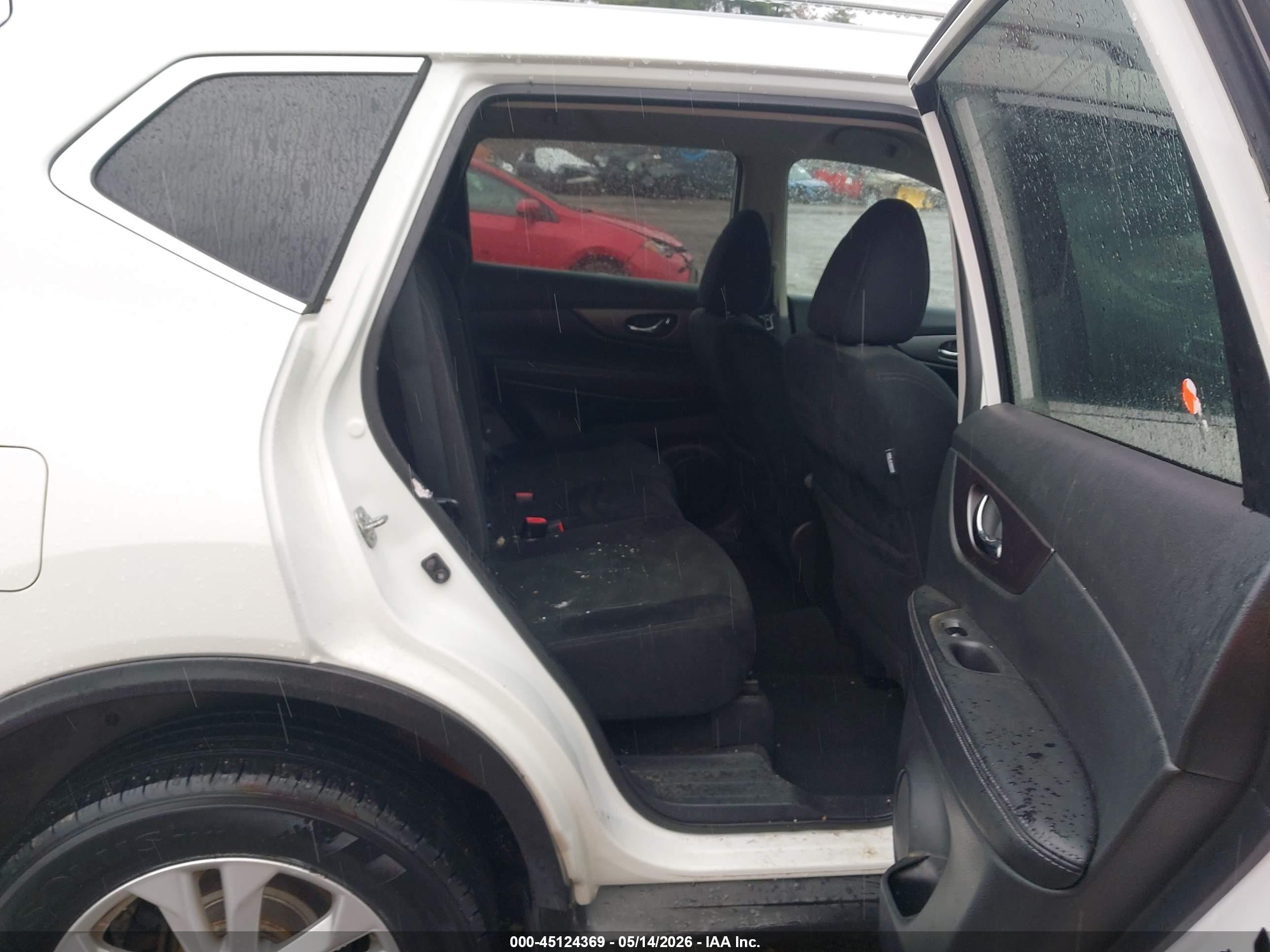 2015 Nissan Rogue Sv White vin: 5N1AT2MV2FC916565