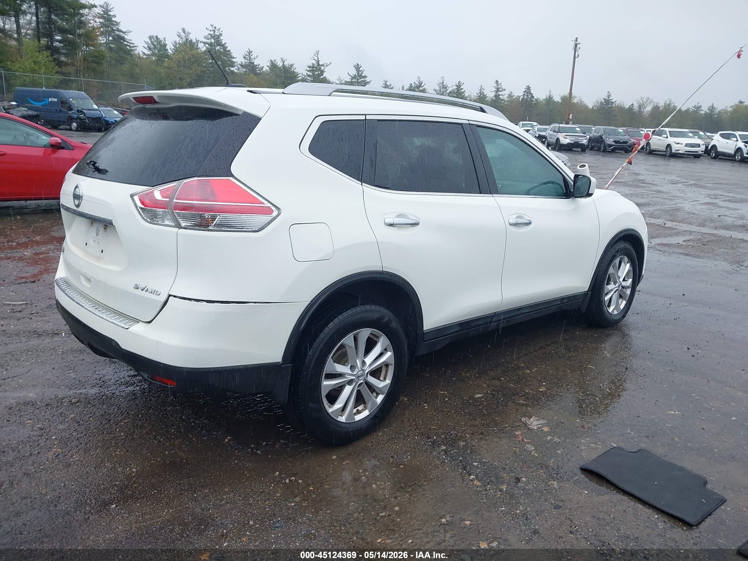 2015 Nissan Rogue Sv White vin: 5N1AT2MV2FC916565