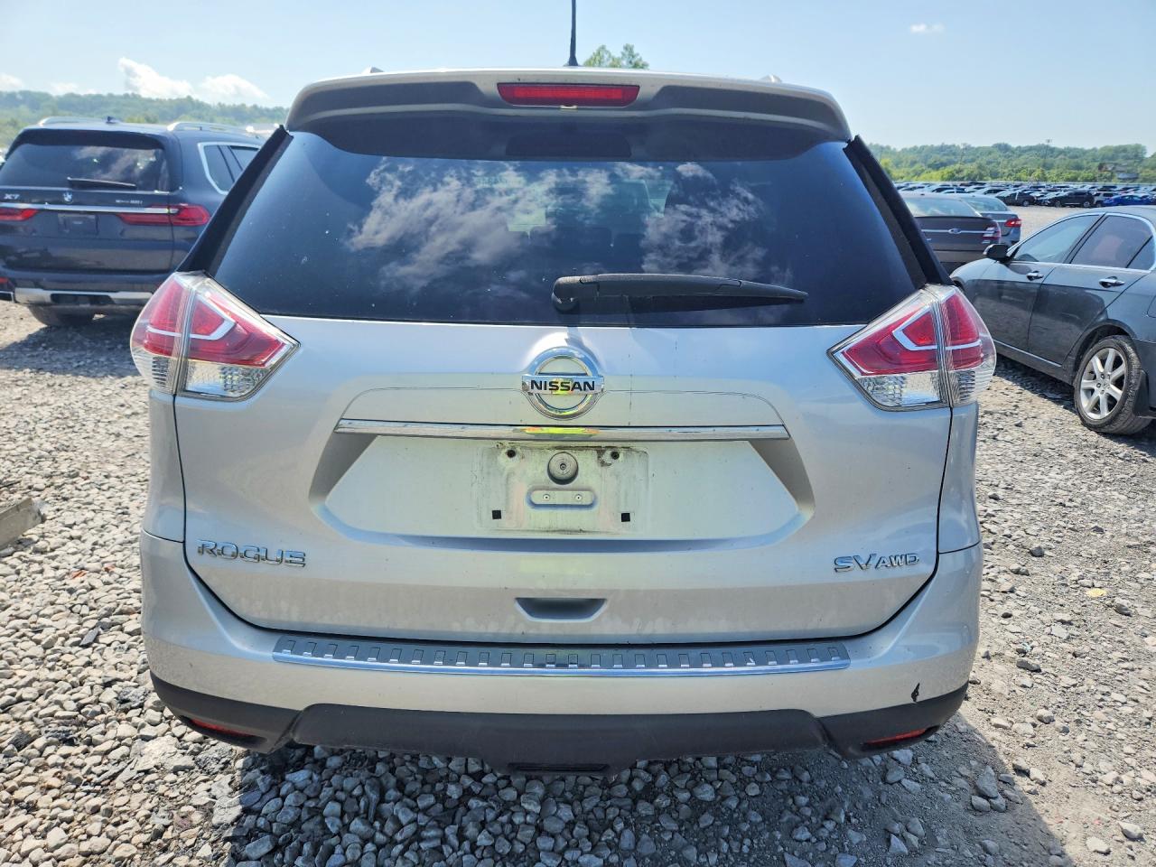 2015 Nissan Rogue Sv Silver vin: 5N1AT2MV2FC925878