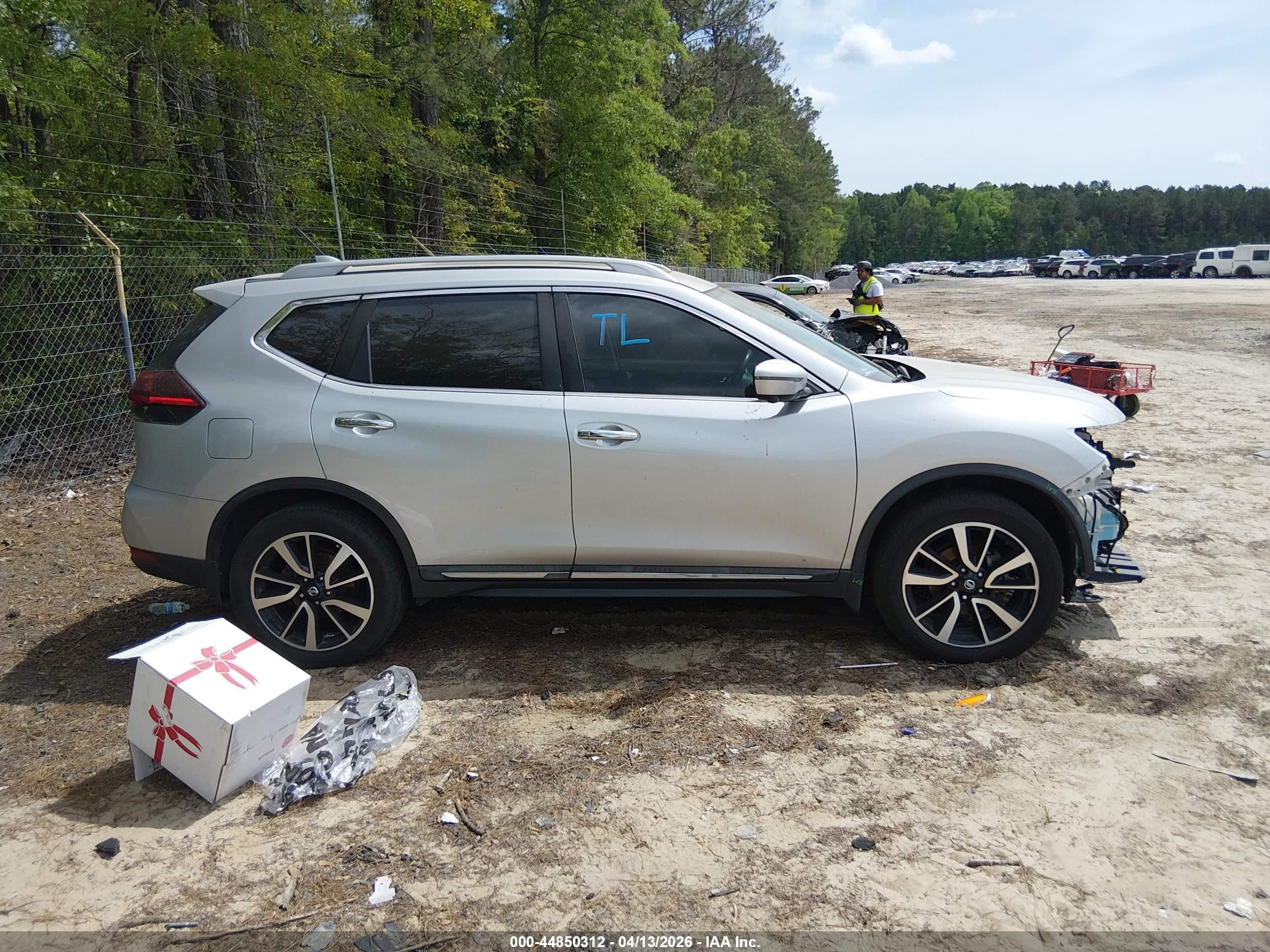 2019 Nissan Rogue Sl Серебряный vin: 5N1AT2MV2KC731104