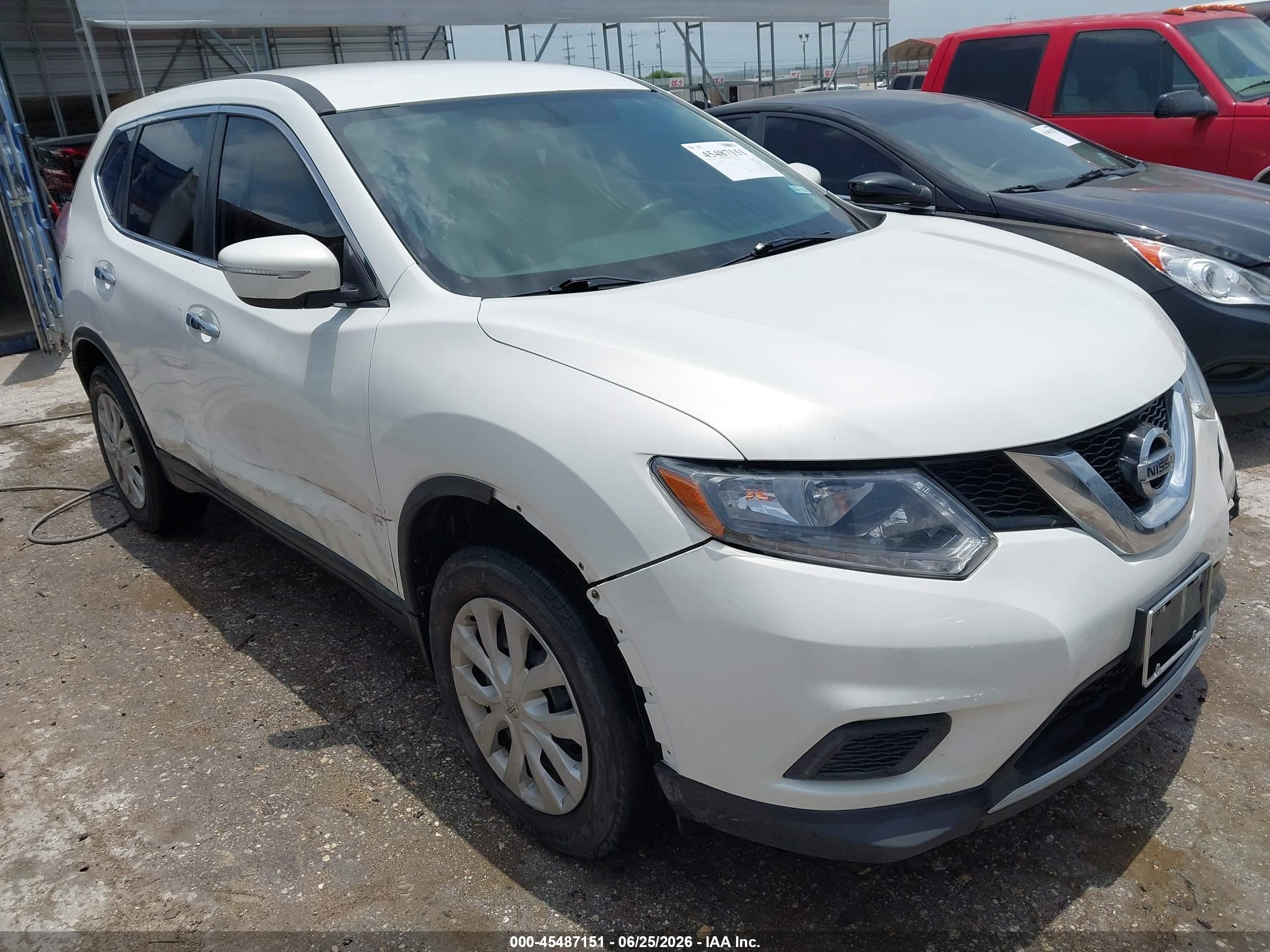 2014 Nissan Rogue S White vin: 5N1AT2MV3EC755741
