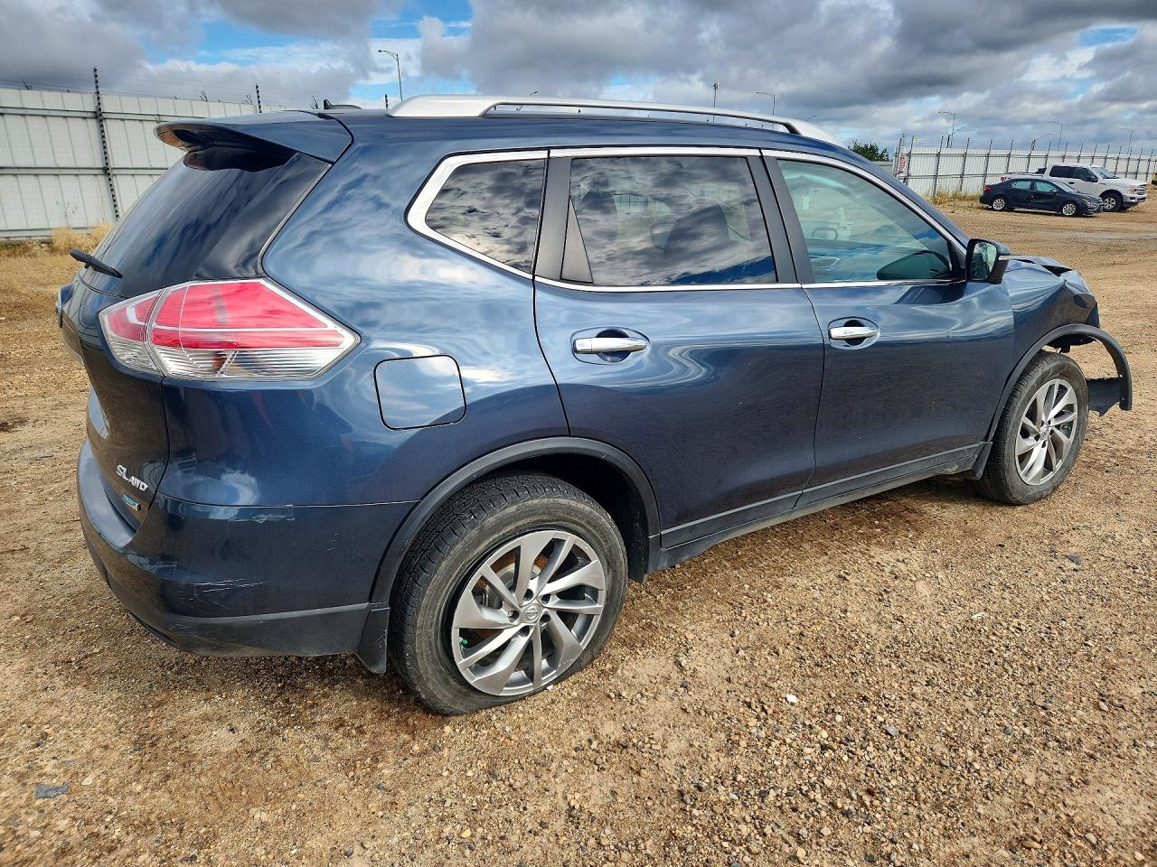2014 Nissan Rogue S Синий vin: 5N1AT2MV3EC824427