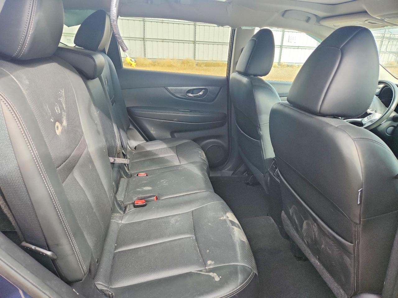 2014 Nissan Rogue S Синий vin: 5N1AT2MV3EC824427