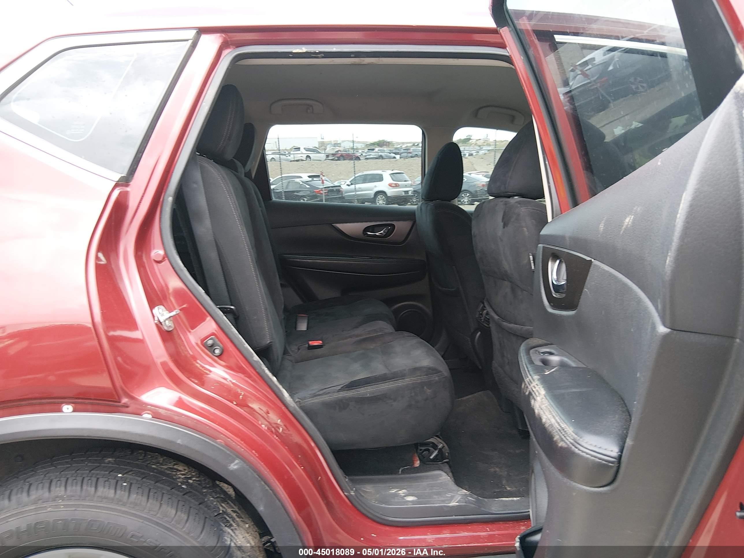 2014 Nissan Rogue S Red vin: 5N1AT2MV3EC869156